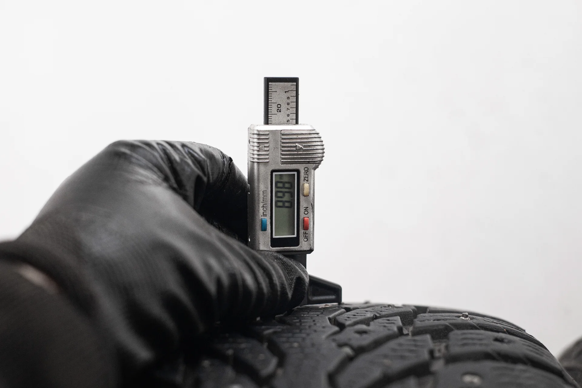 Nokian Hakkapeliitta 9 SUV 235/55 R19 105T XL - миниатюра 2