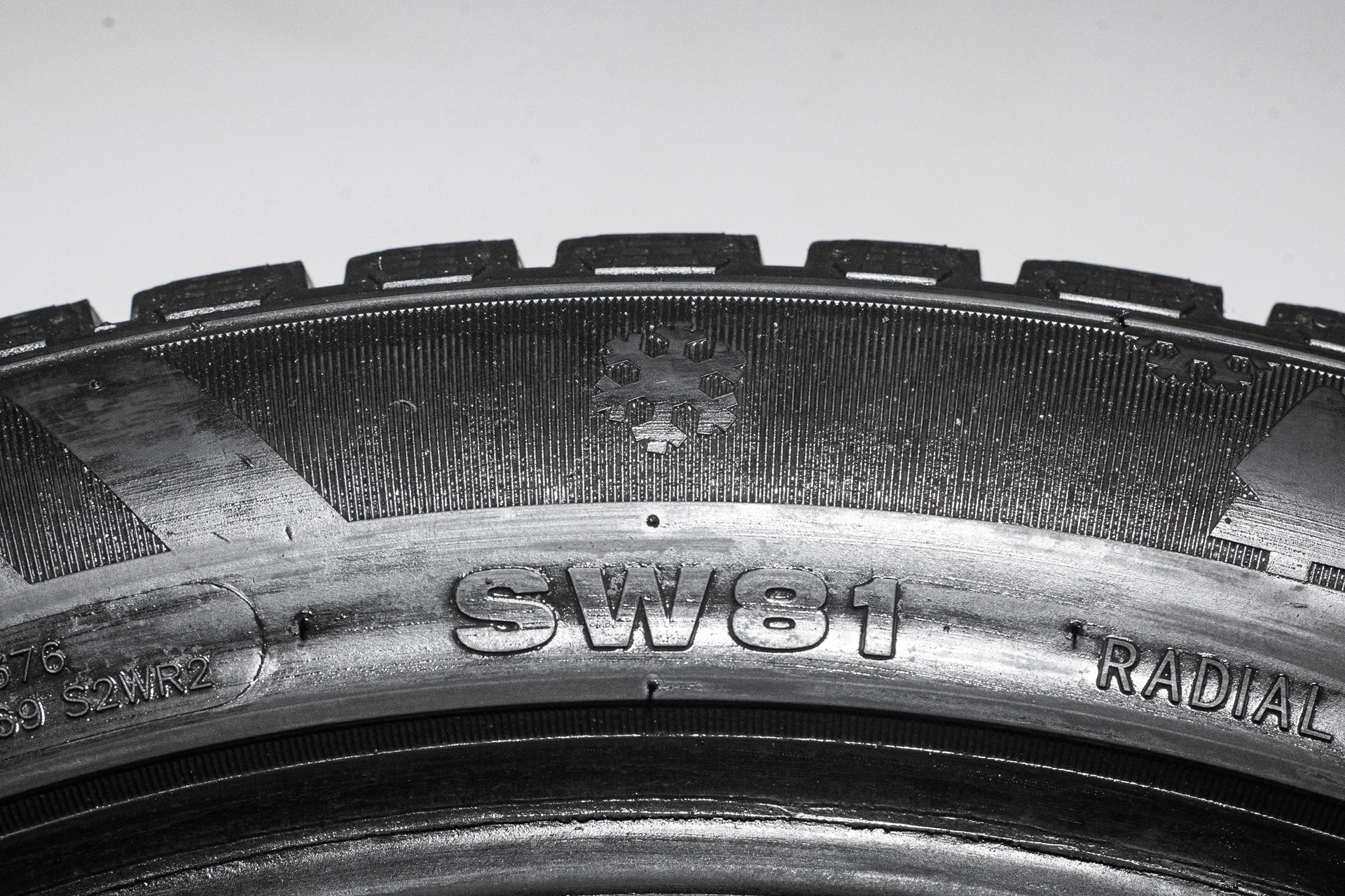 Sailun Ice Blazer Arctic SUV SW81 215/55 R18 99H - миниатюра 8