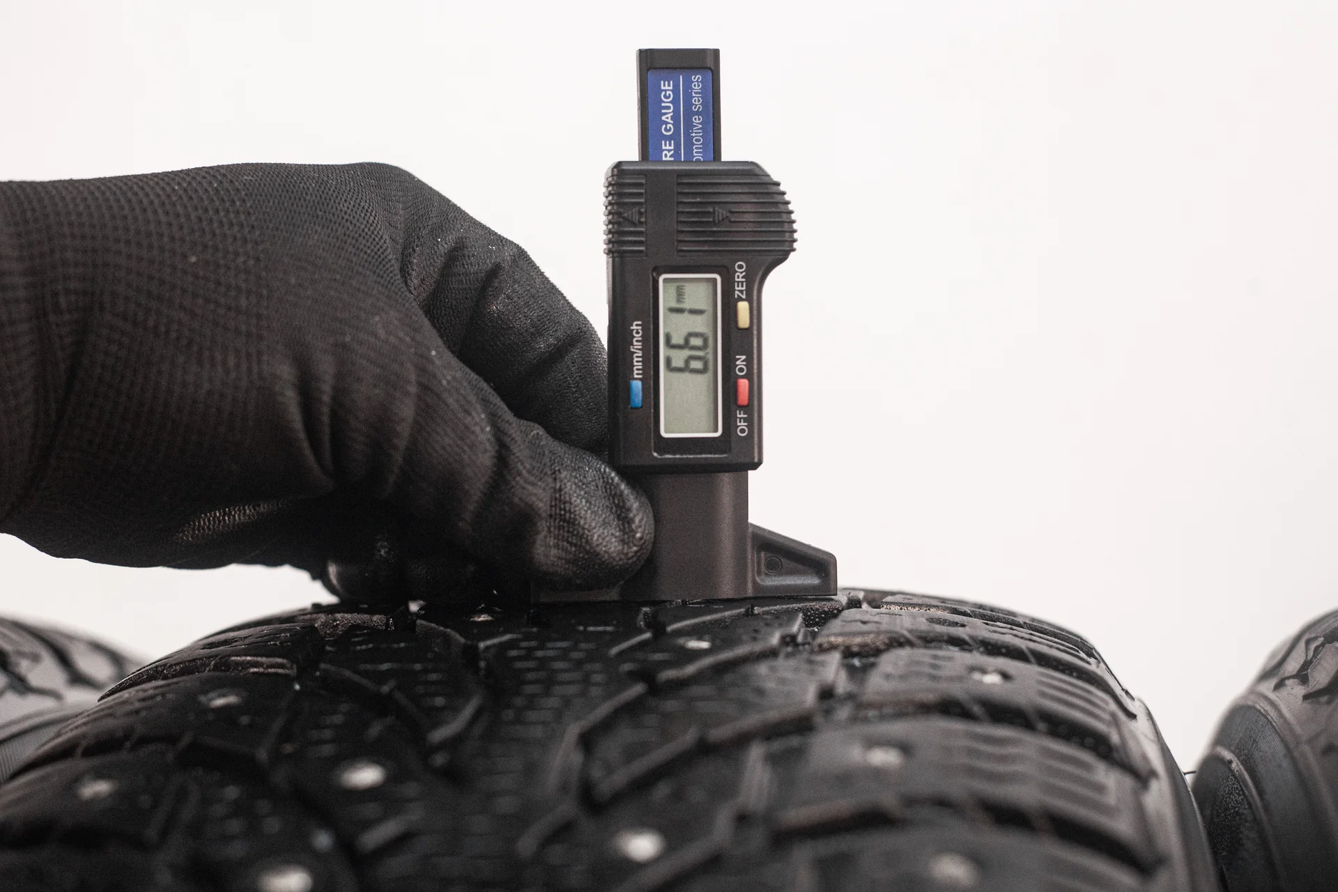 Nokian Hakkapeliitta 9 SUV 225/65 R17 106T - миниатюра 2