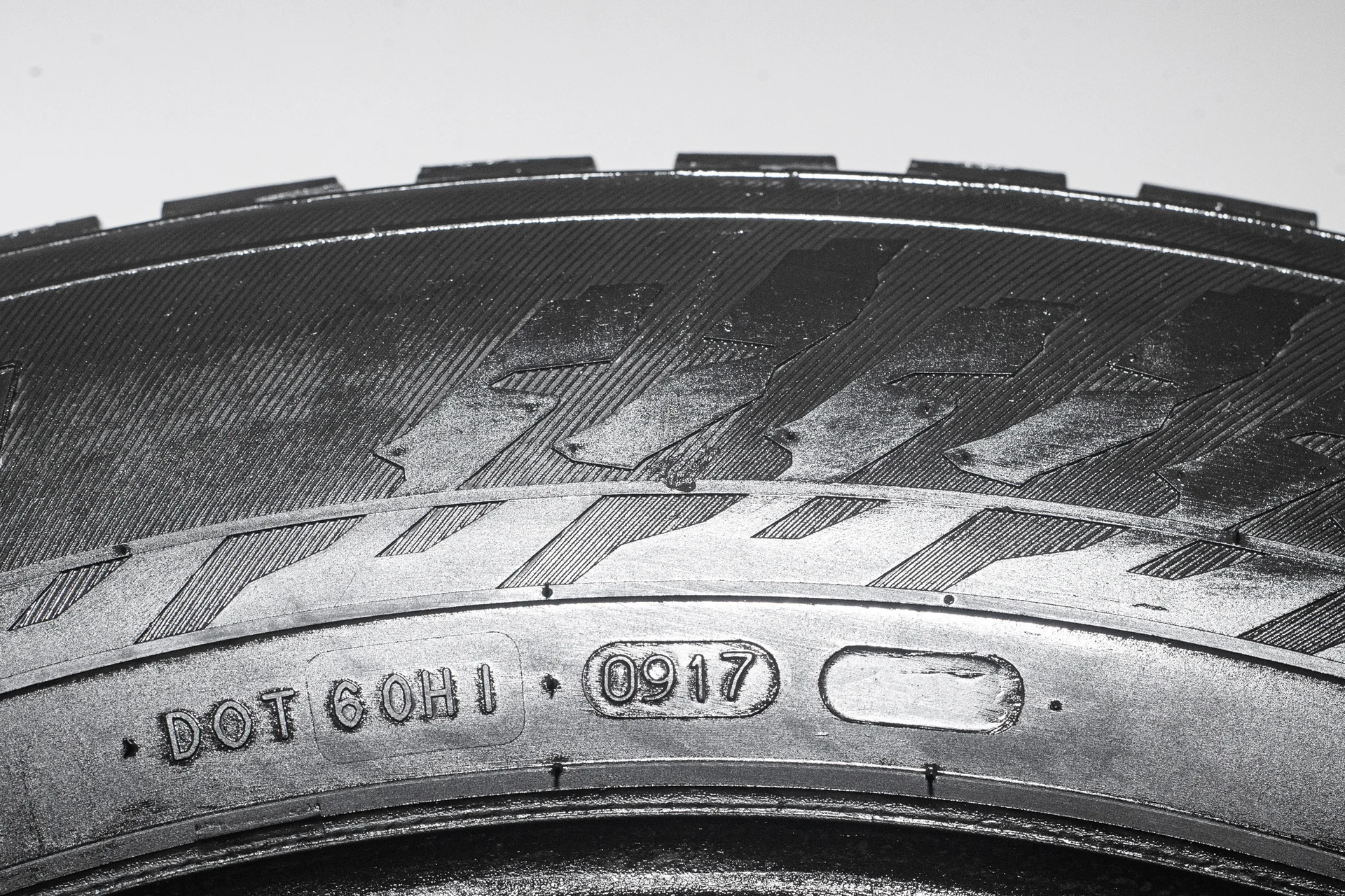 Nokian Hakkapeliitta 9 SUV 225/65 R17 106T - миниатюра 9