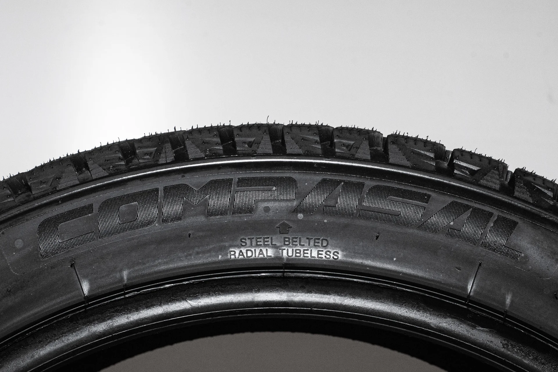 Compasal Winter Stud 245/45 R20 103T - миниатюра 6