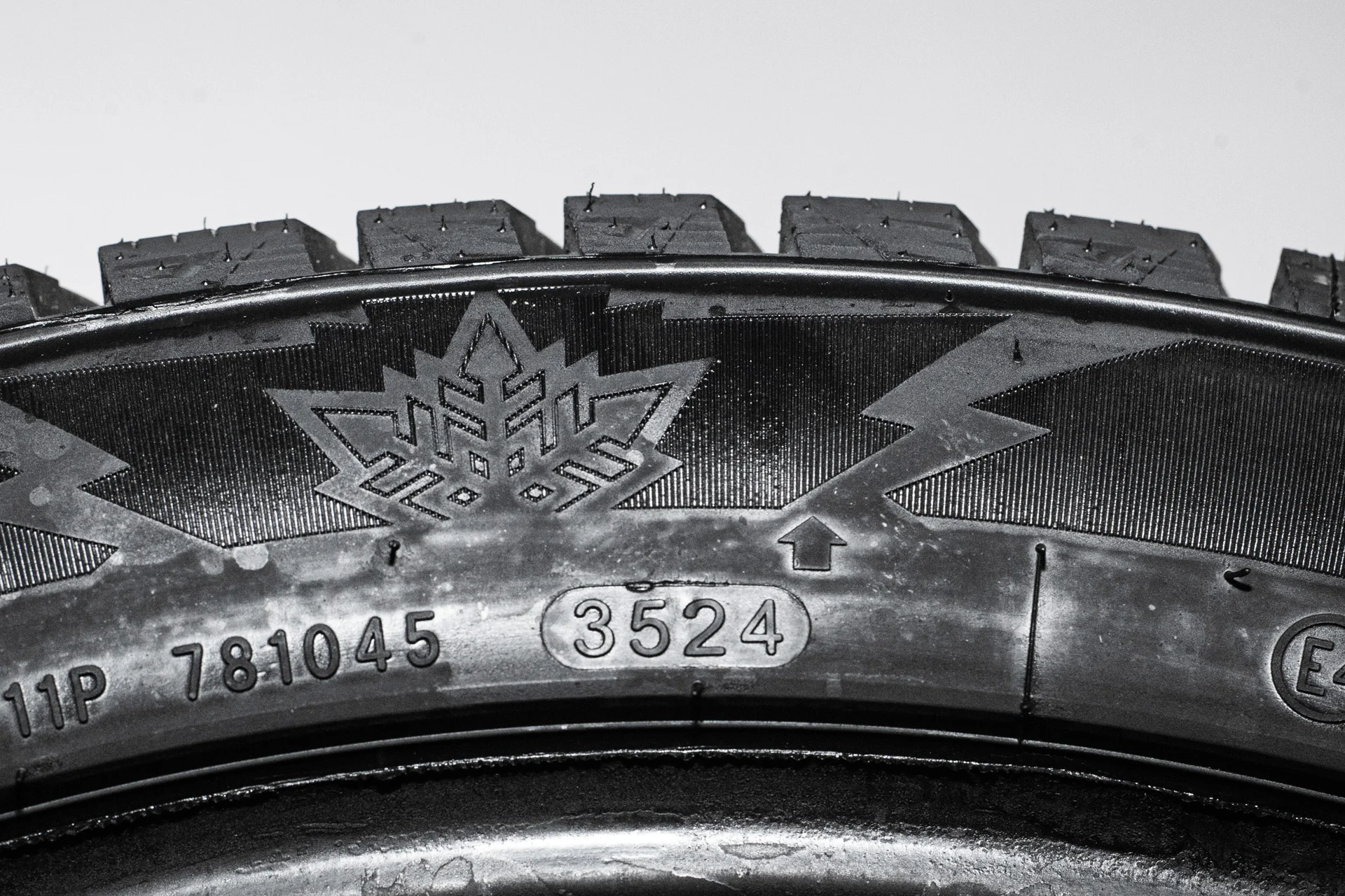 Compasal Winter Stud 245/45 R20 103T - миниатюра 9