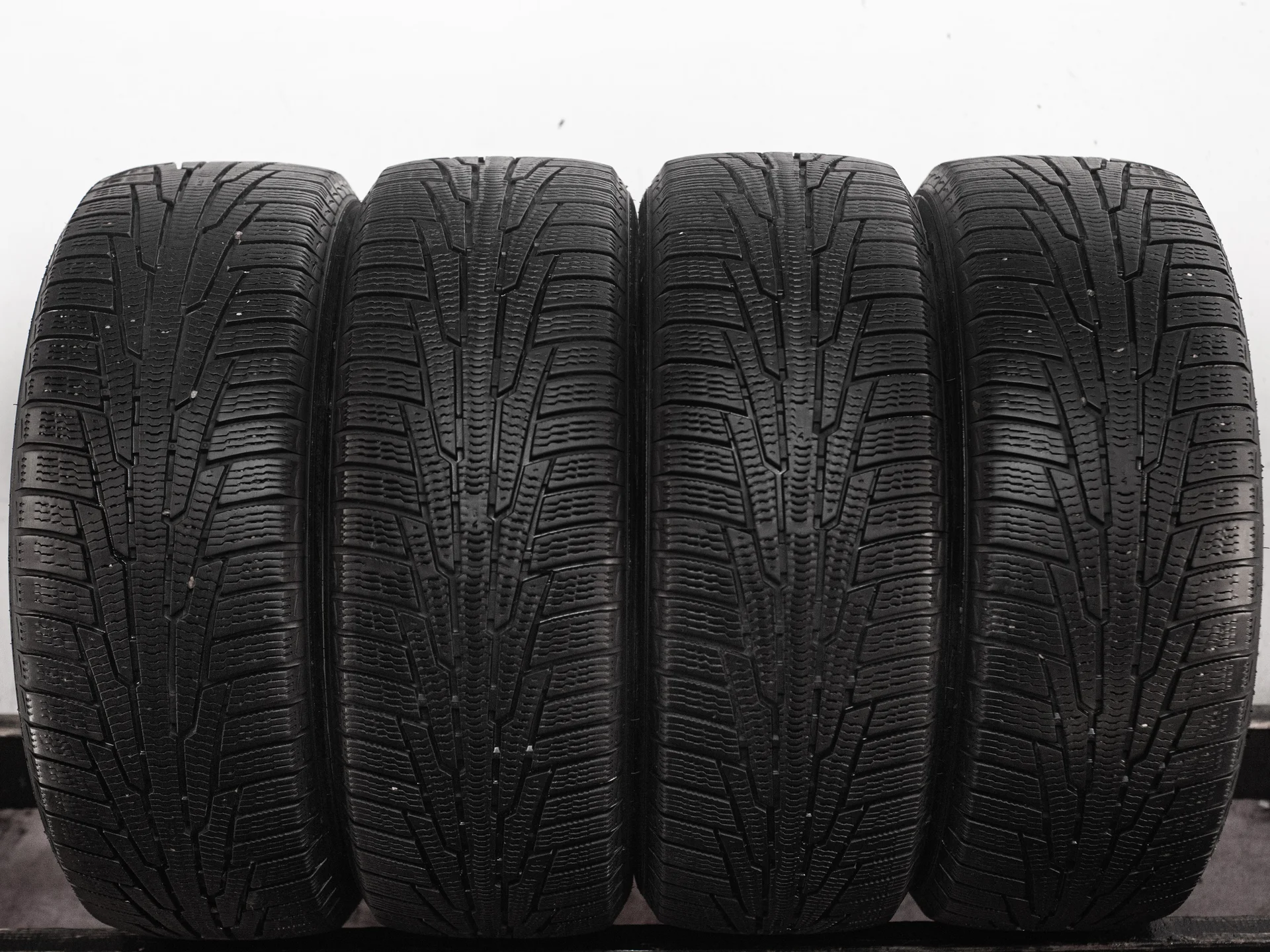 Nokian Nordman RS2 215/55 R17 98R - изображение 1