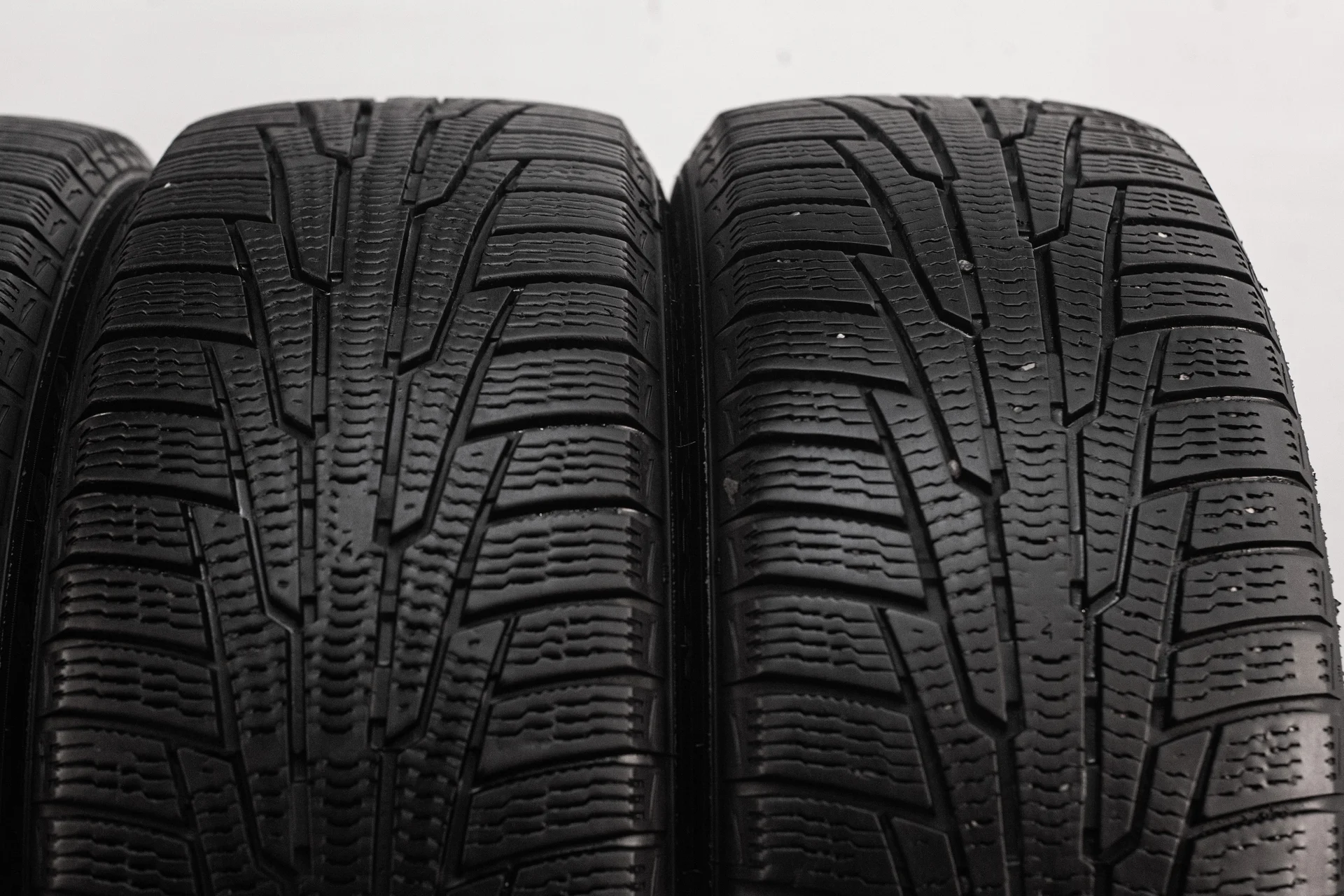 Nokian Nordman RS2 215/55 R17 98R - миниатюра 4