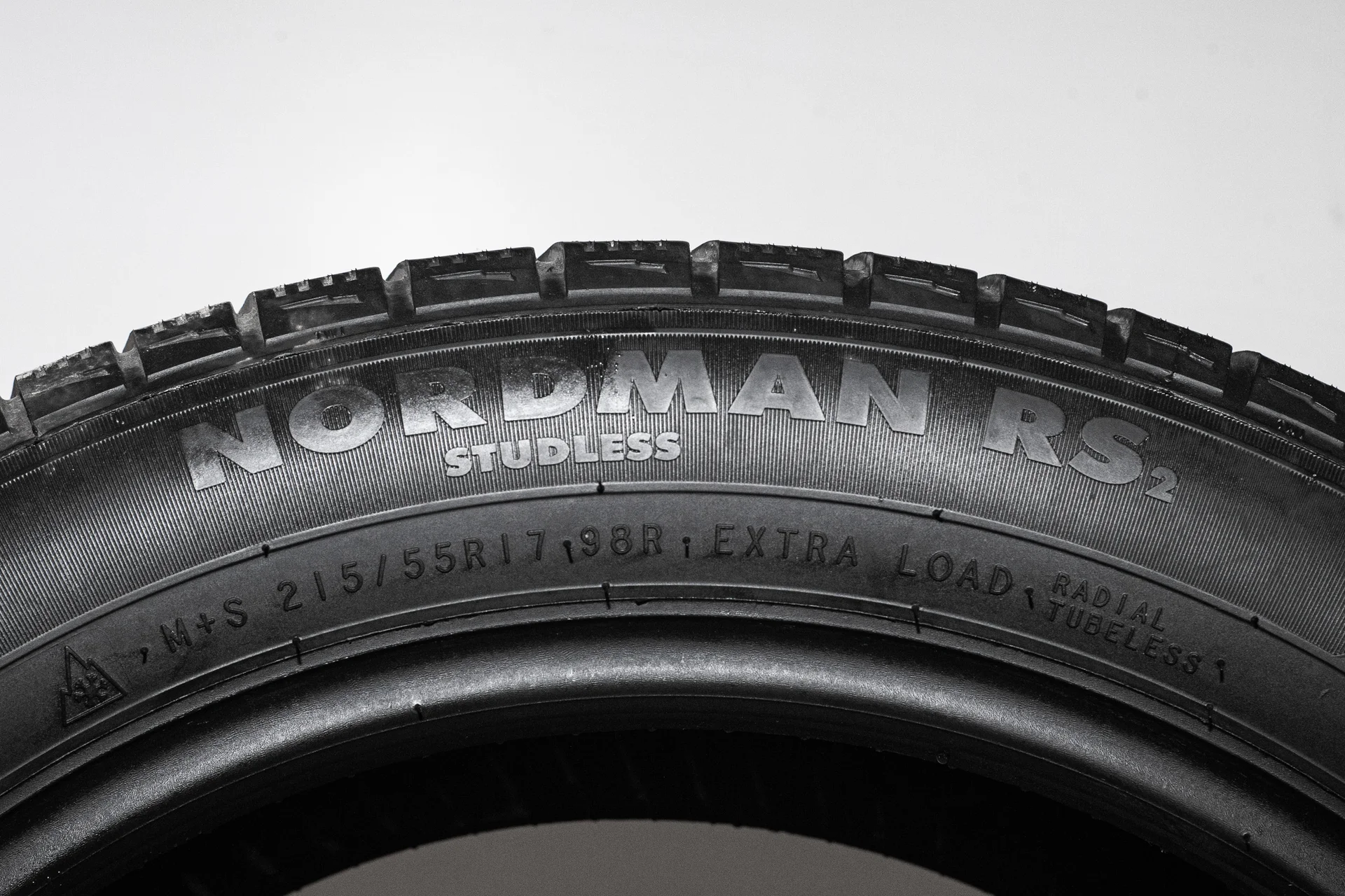 Nokian Nordman RS2 215/55 R17 98R - миниатюра 7