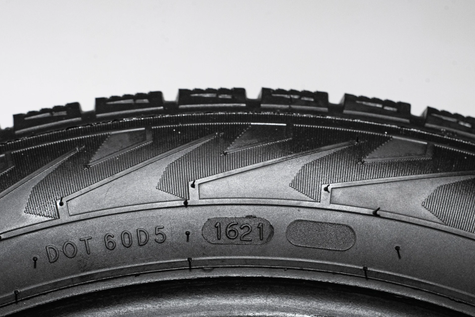 Nokian Nordman RS2 215/55 R17 98R - миниатюра 9