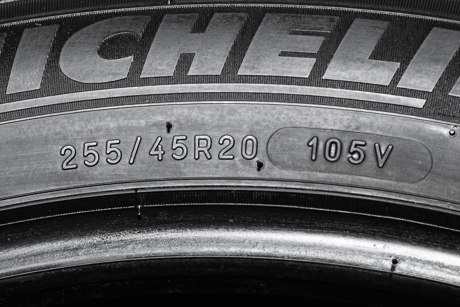 Michelin Latitude Alpin LA2 255/45 R20 105V и 275/40 R20 106V - миниатюра 10