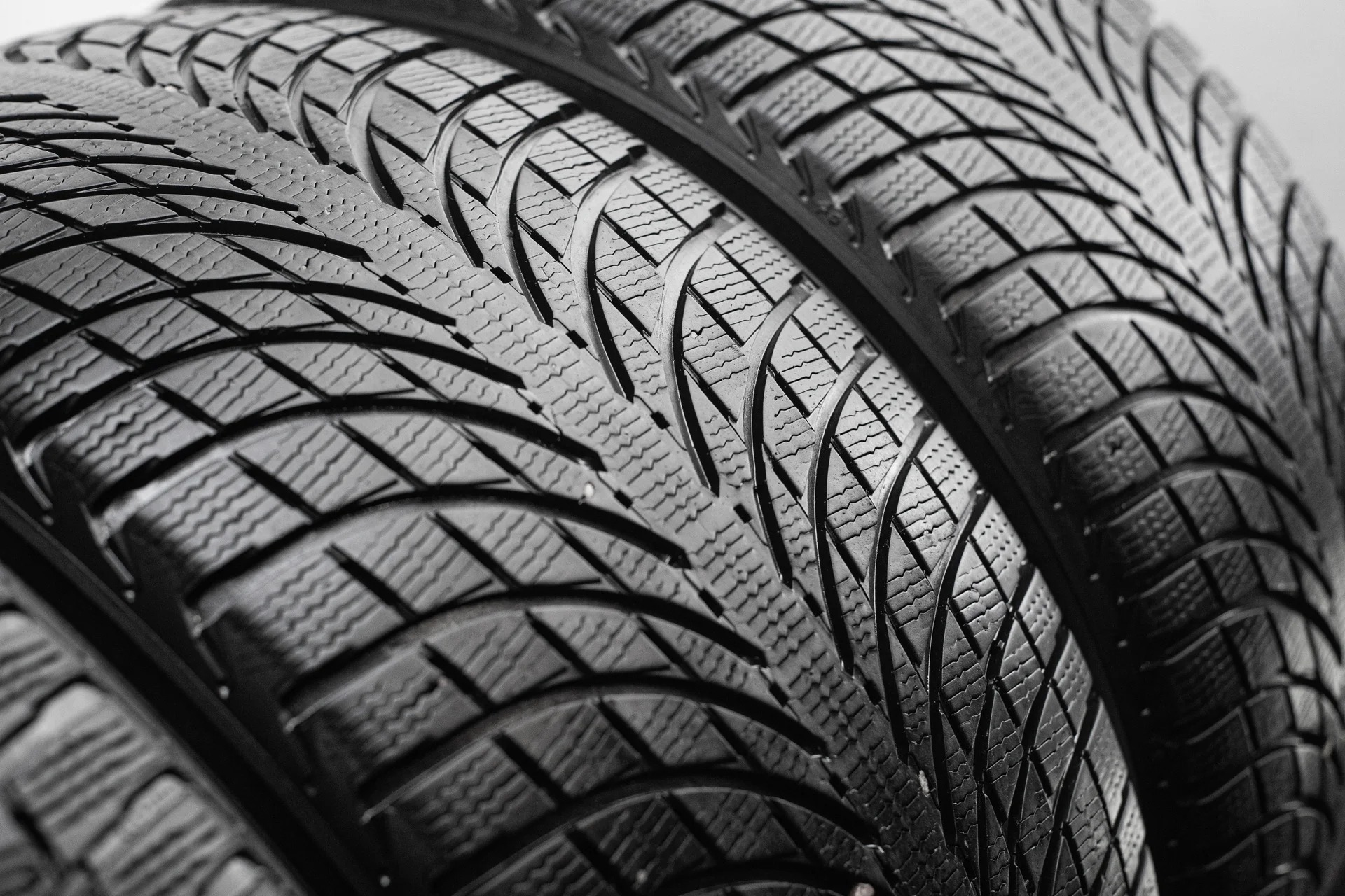 Michelin Latitude Alpin LA2 255/45 R20 105V и 275/40 R20 106V - миниатюра 4