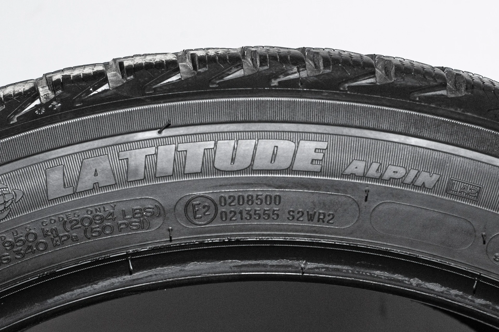 Michelin Latitude Alpin LA2 255/45 R20 105V и 275/40 R20 106V - миниатюра 9