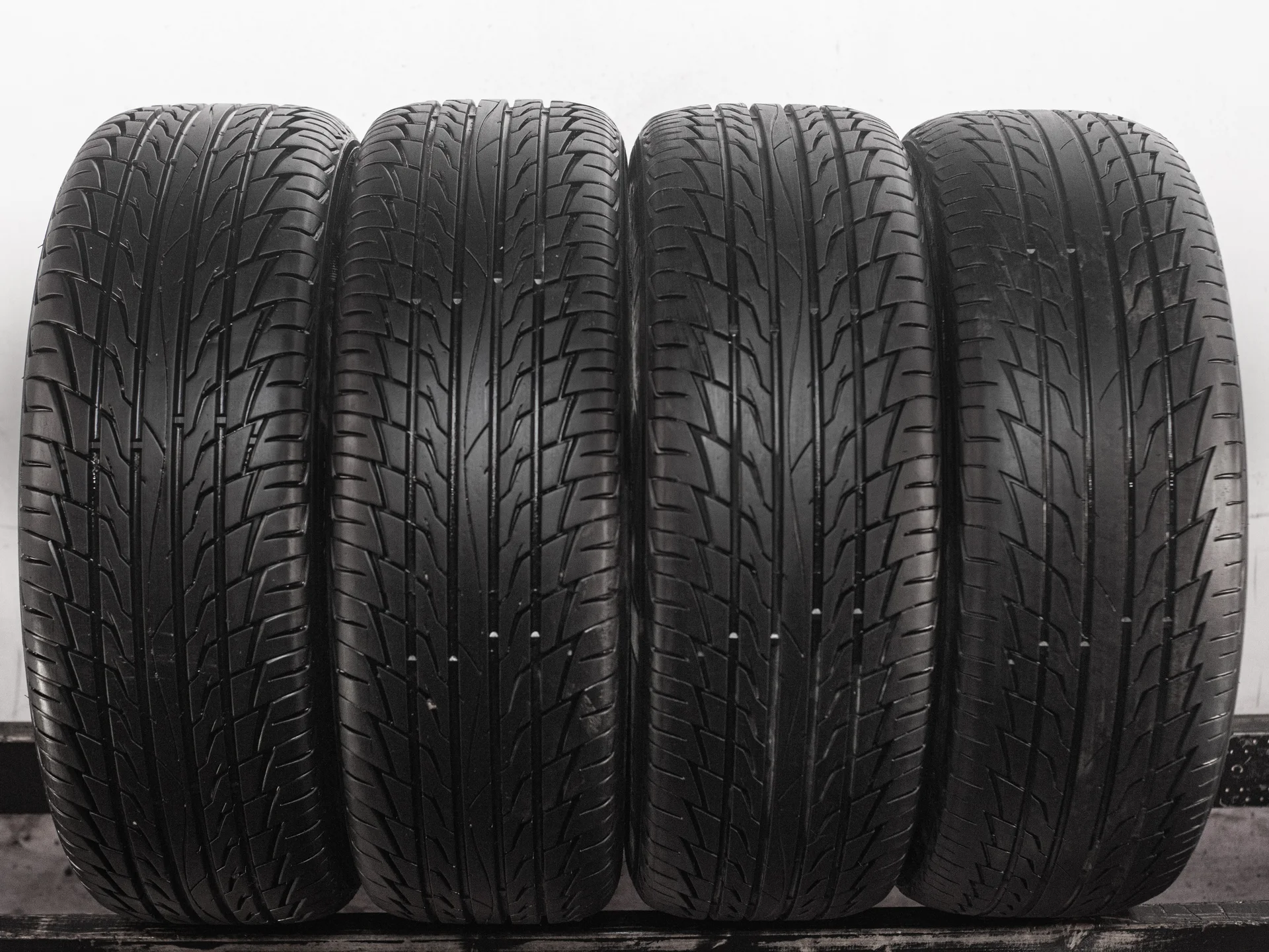 Белшина Astarta SUV 225/60 R18 100H - изображение 1