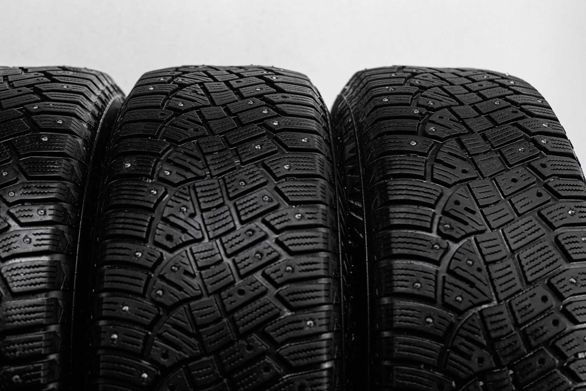 Continental ContiIceContact 2 SUV 235/65 R18 110T XL - миниатюра 4