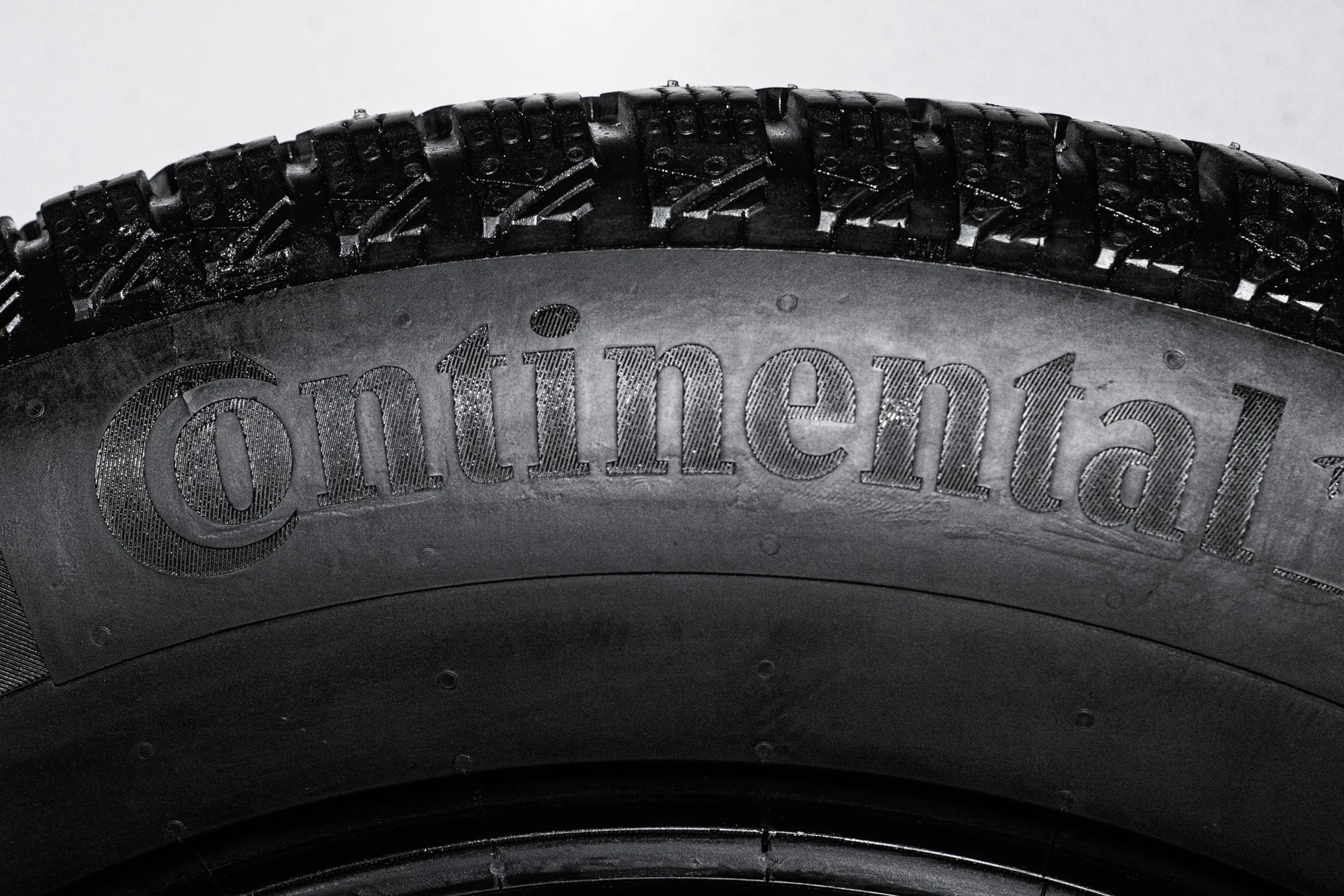 Continental ContiIceContact 2 SUV 235/65 R18 110T XL - миниатюра 8