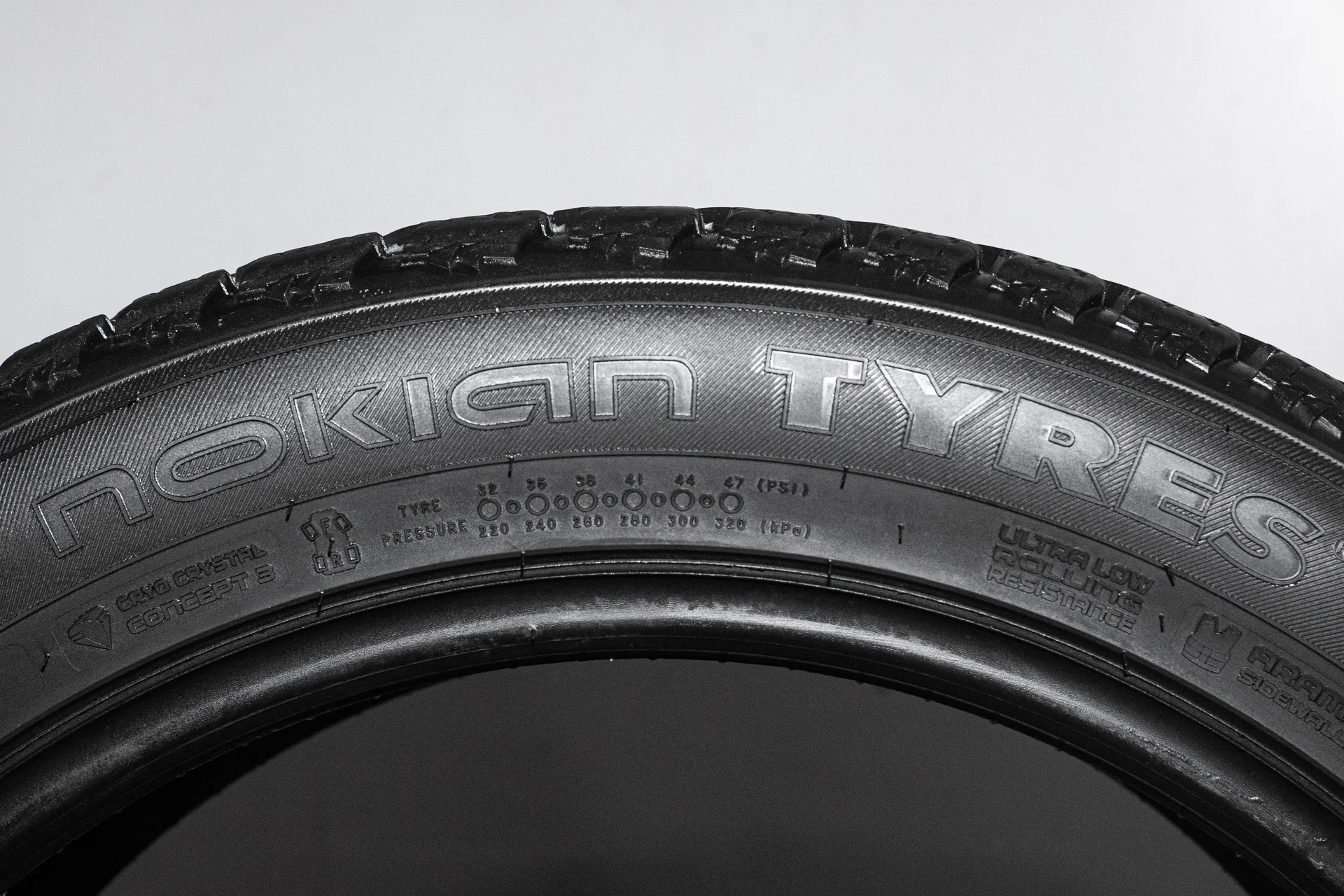 Nokian Hakkapeliitta R2 SUV 255/45 R19 104R - миниатюра 9
