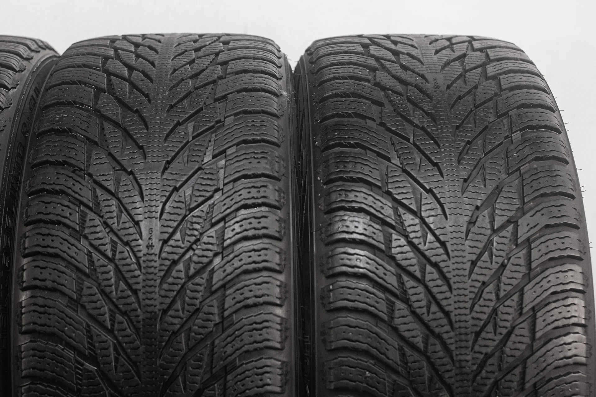 Nokian Hakkapeliitta R3 SUV 275/45 R20 110T - миниатюра 4