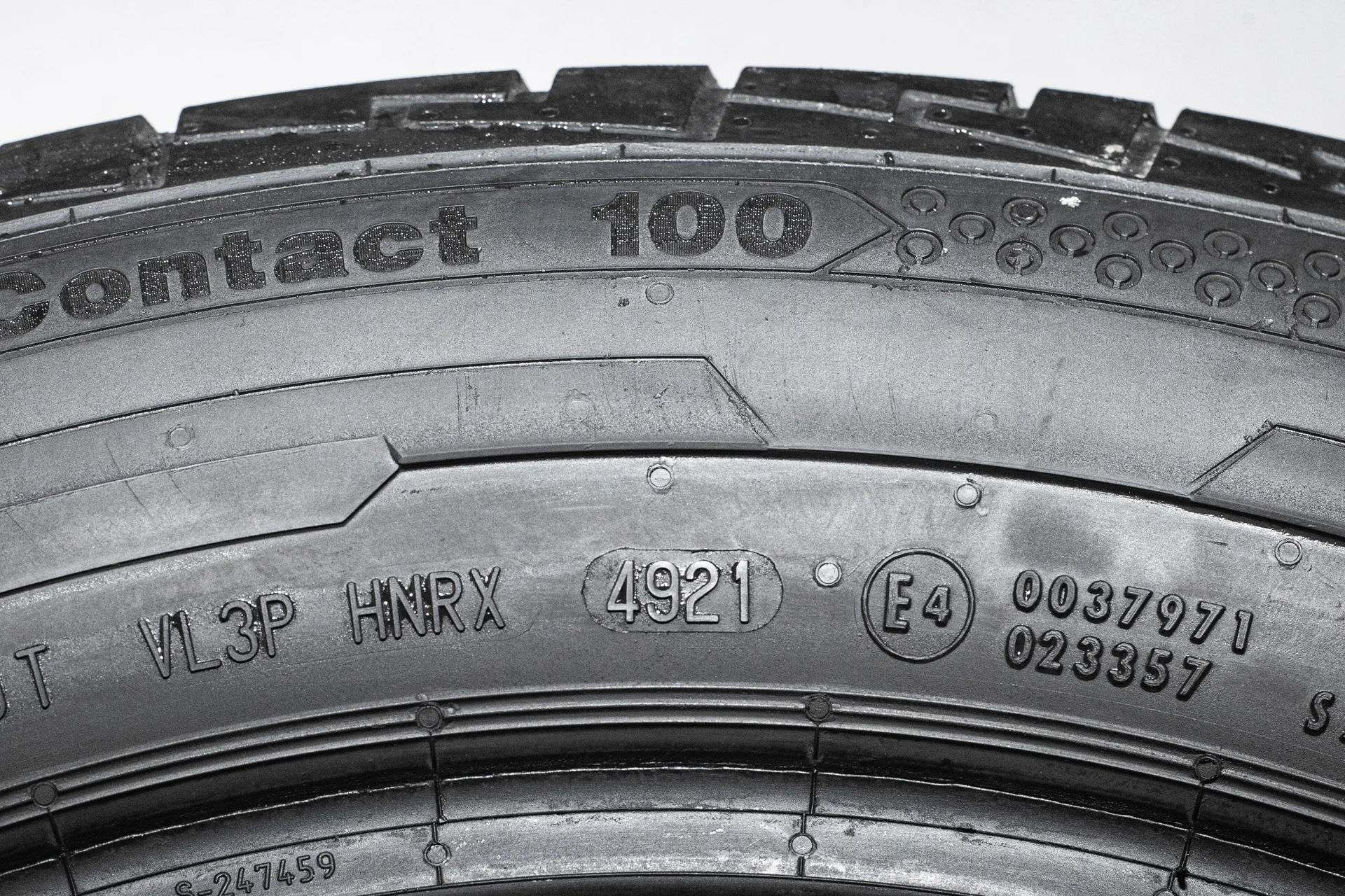 Continental ContiVanContact 100 215/60 R17C 109/107T - миниатюра 9