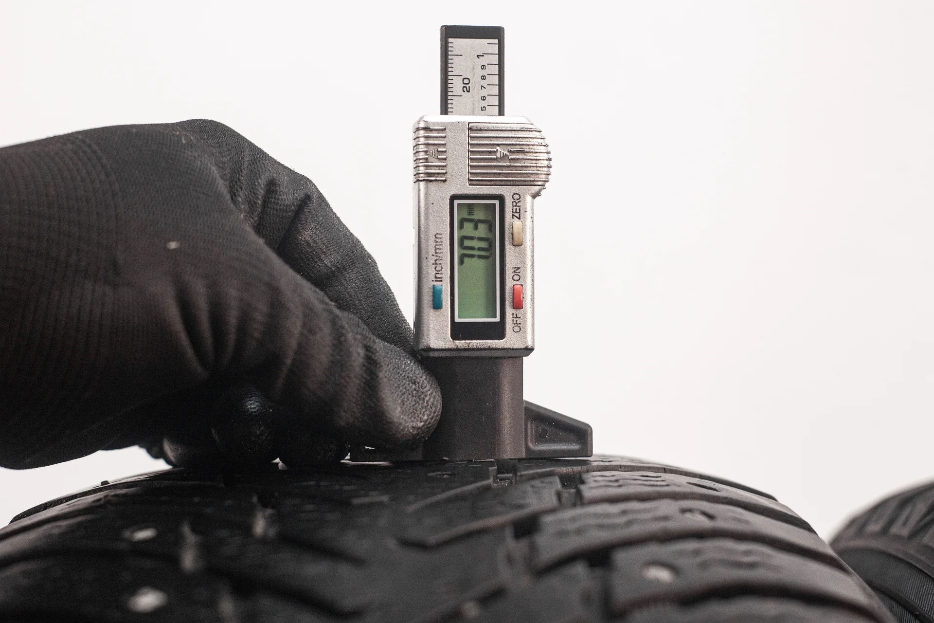 Nokian Hakkapeliitta 8 SUV 225/55 R19 103T - миниатюра 2