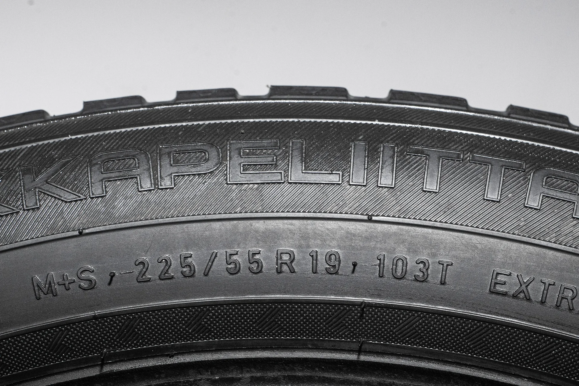 Nokian Hakkapeliitta 8 SUV 225/55 R19 103T - миниатюра 8