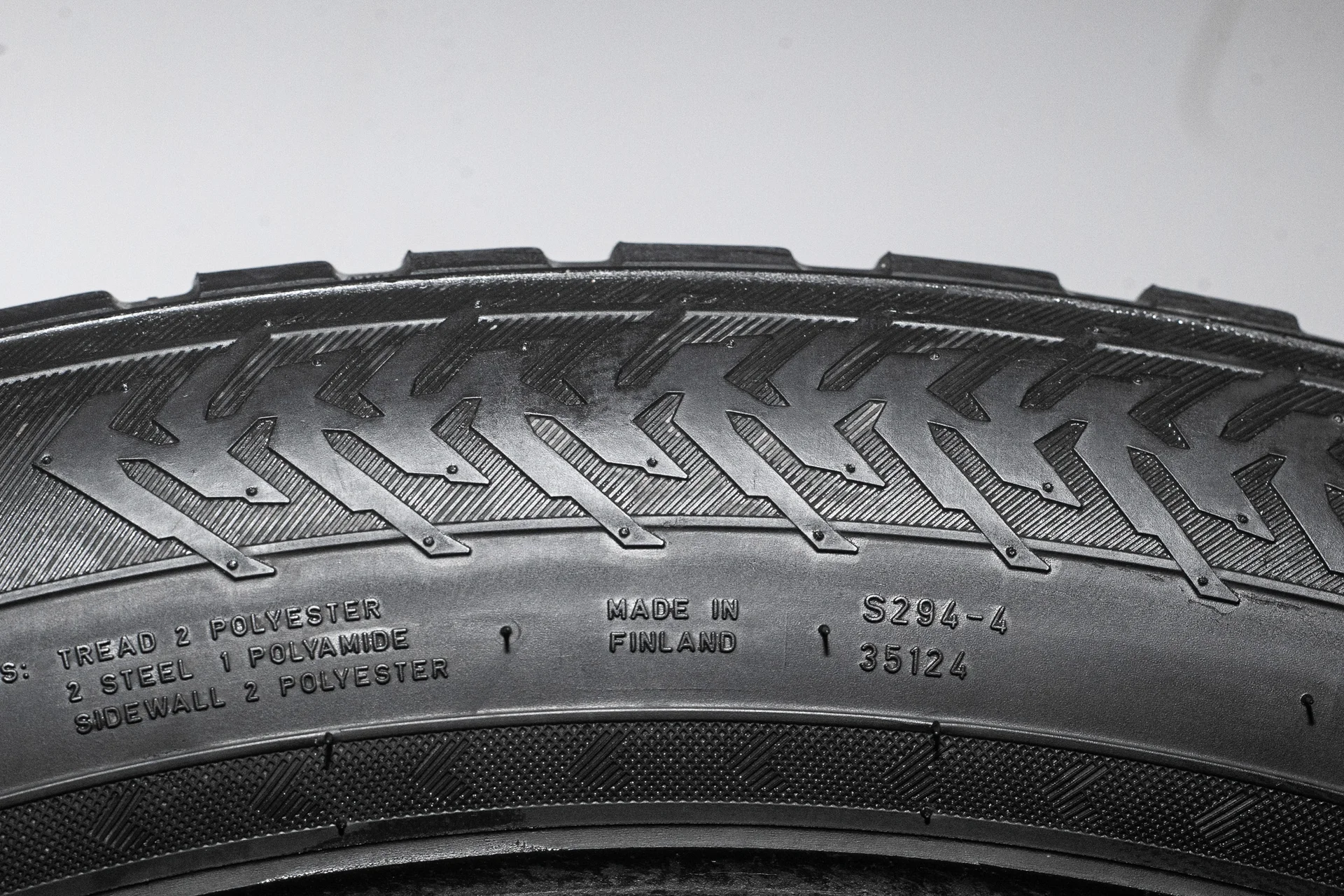 Nokian Hakkapeliitta 8 SUV 225/55 R19 103T - миниатюра 9