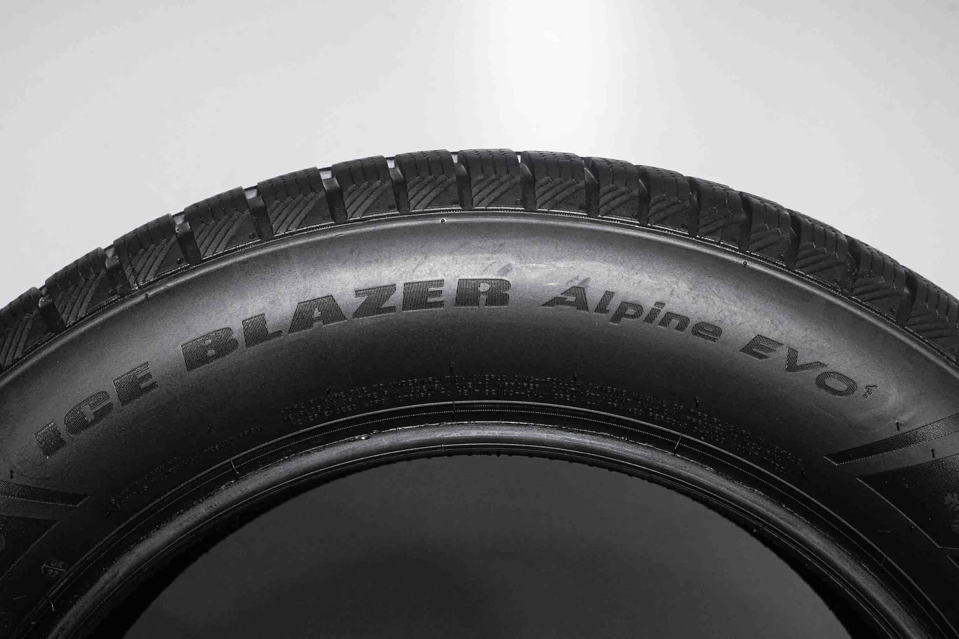Sailun Ice Blazer Alpine Evo 1 235/60 R18 107V XL - миниатюра 9