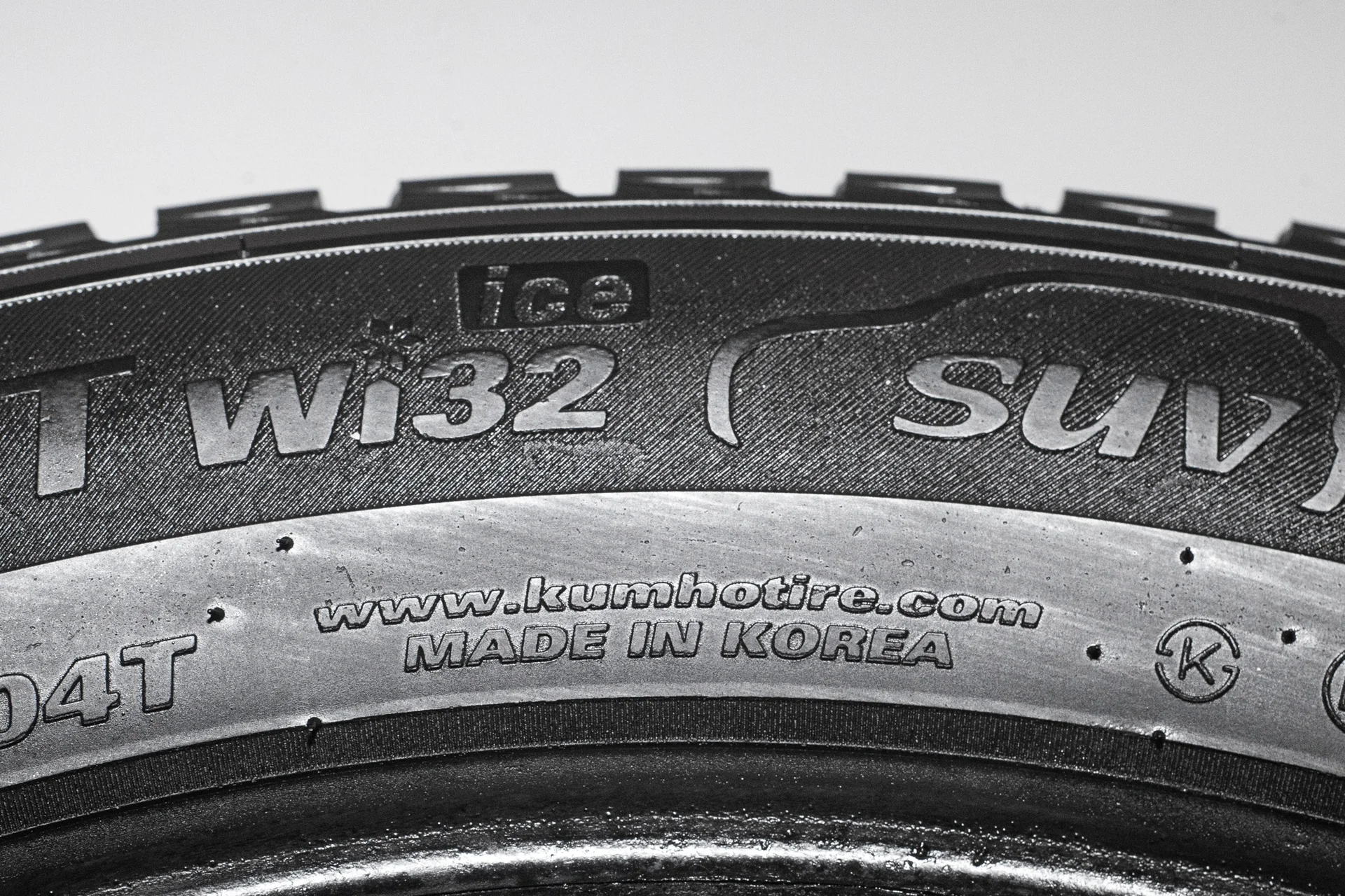 Kumho WinterCraft Wi32 Ice SUV 225/60 R18 104T - миниатюра 10