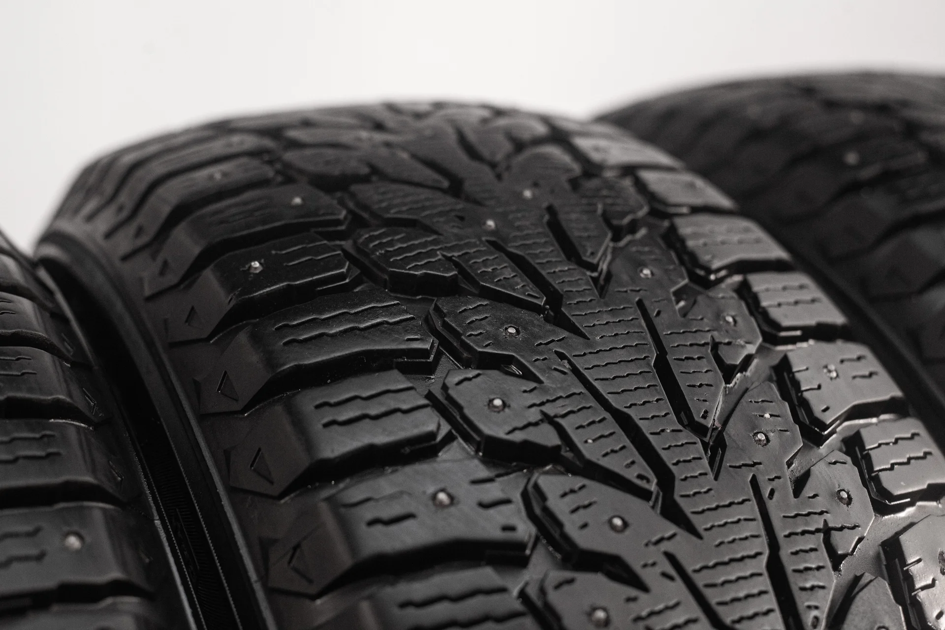 Kumho WinterCraft Wi32 Ice SUV 225/60 R18 104T - миниатюра 3