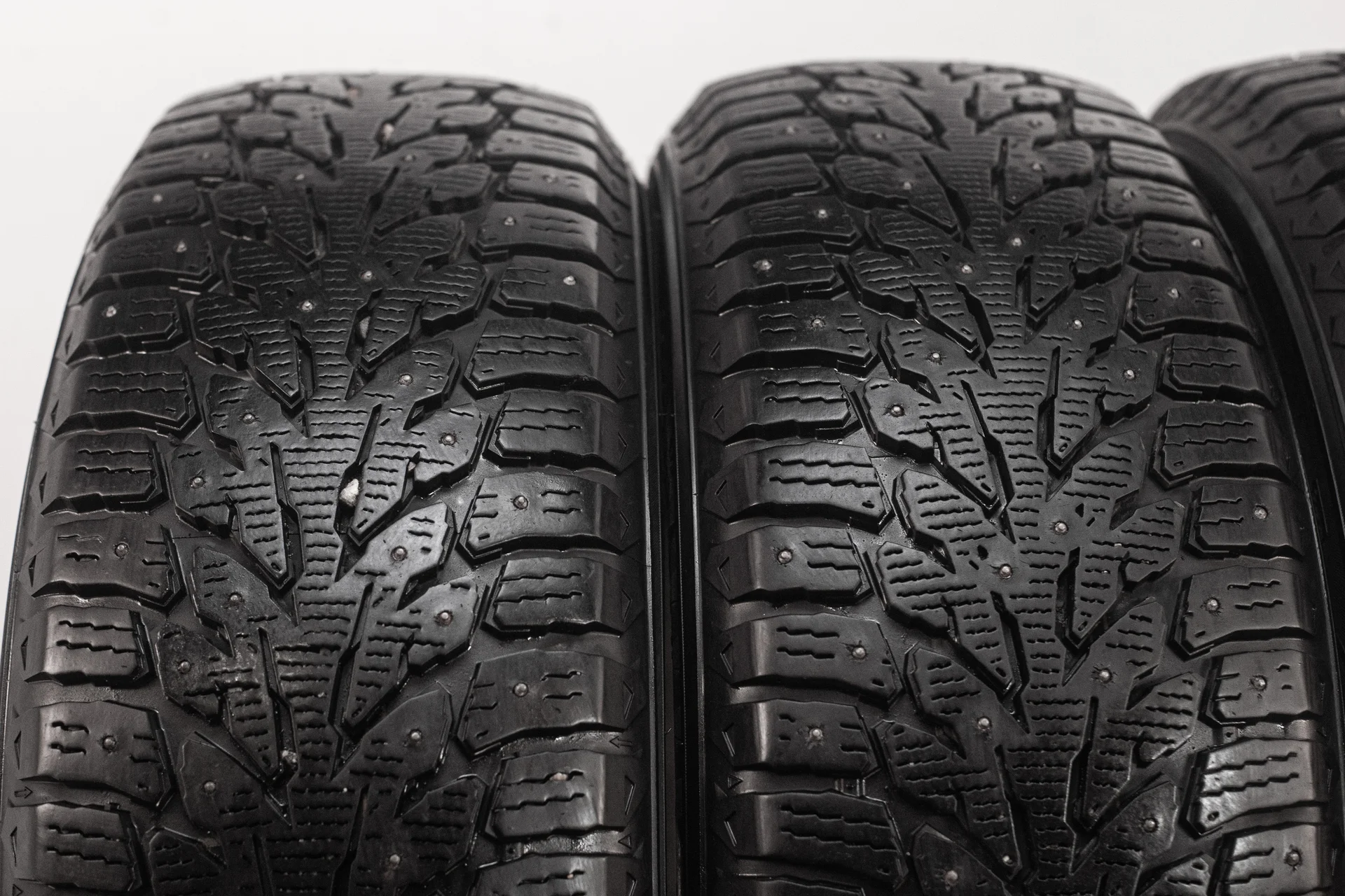Kumho WinterCraft Wi32 Ice SUV 225/60 R18 104T - миниатюра 5