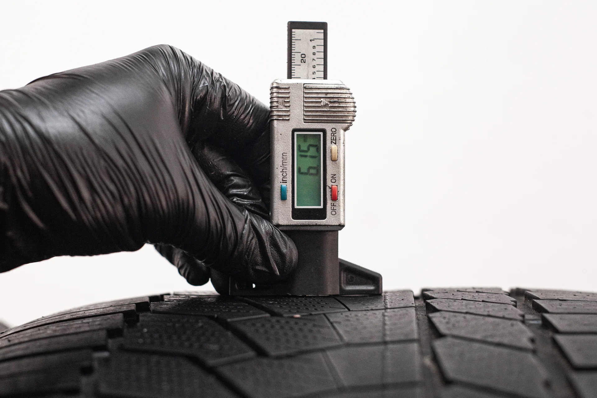 Continental WinterContact TS 860S 275/40 R21 107V + 305/35 R21 109V - миниатюра 2