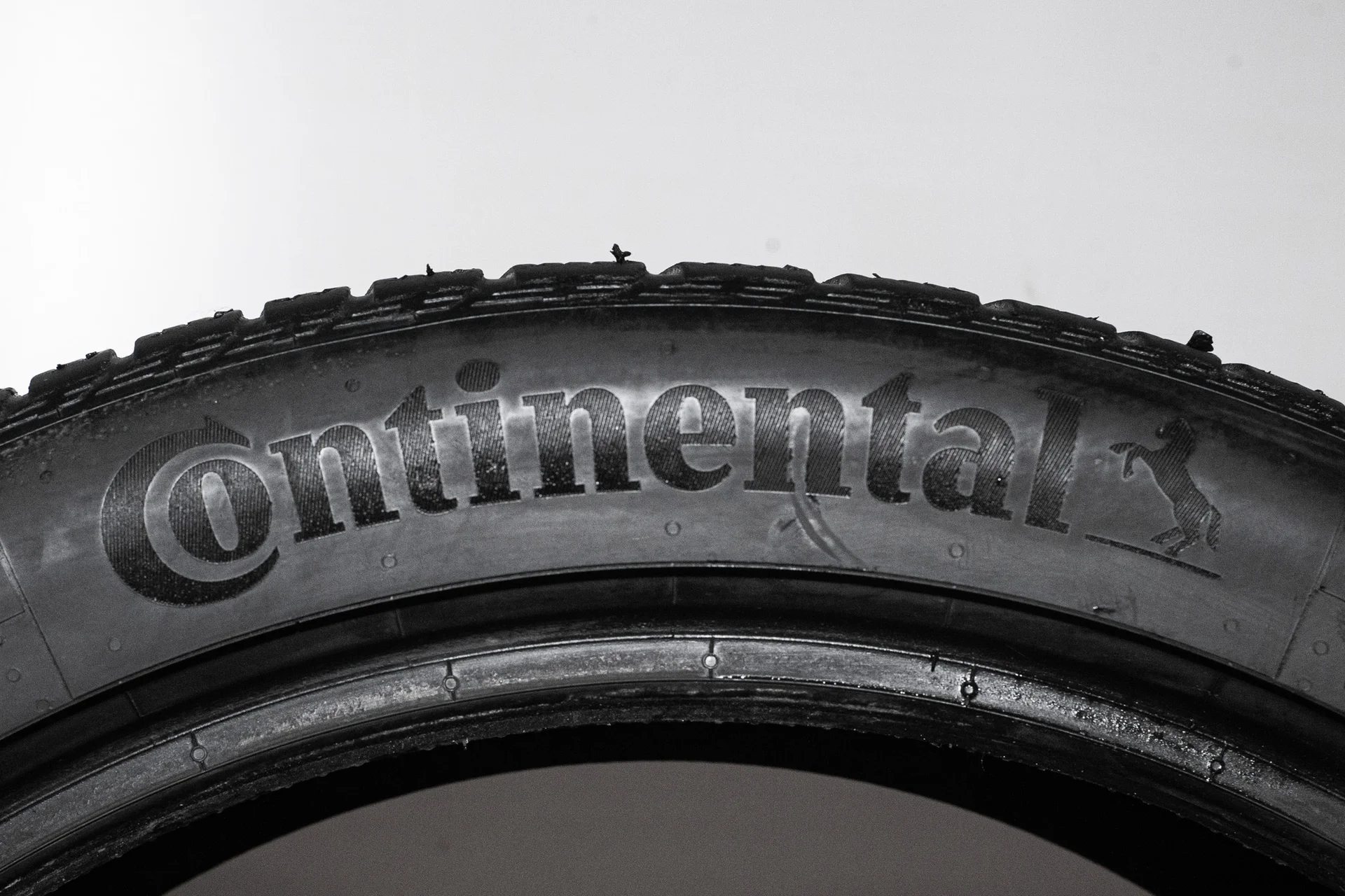 Continental WinterContact TS 860S 275/40 R21 107V + 305/35 R21 109V - миниатюра 7