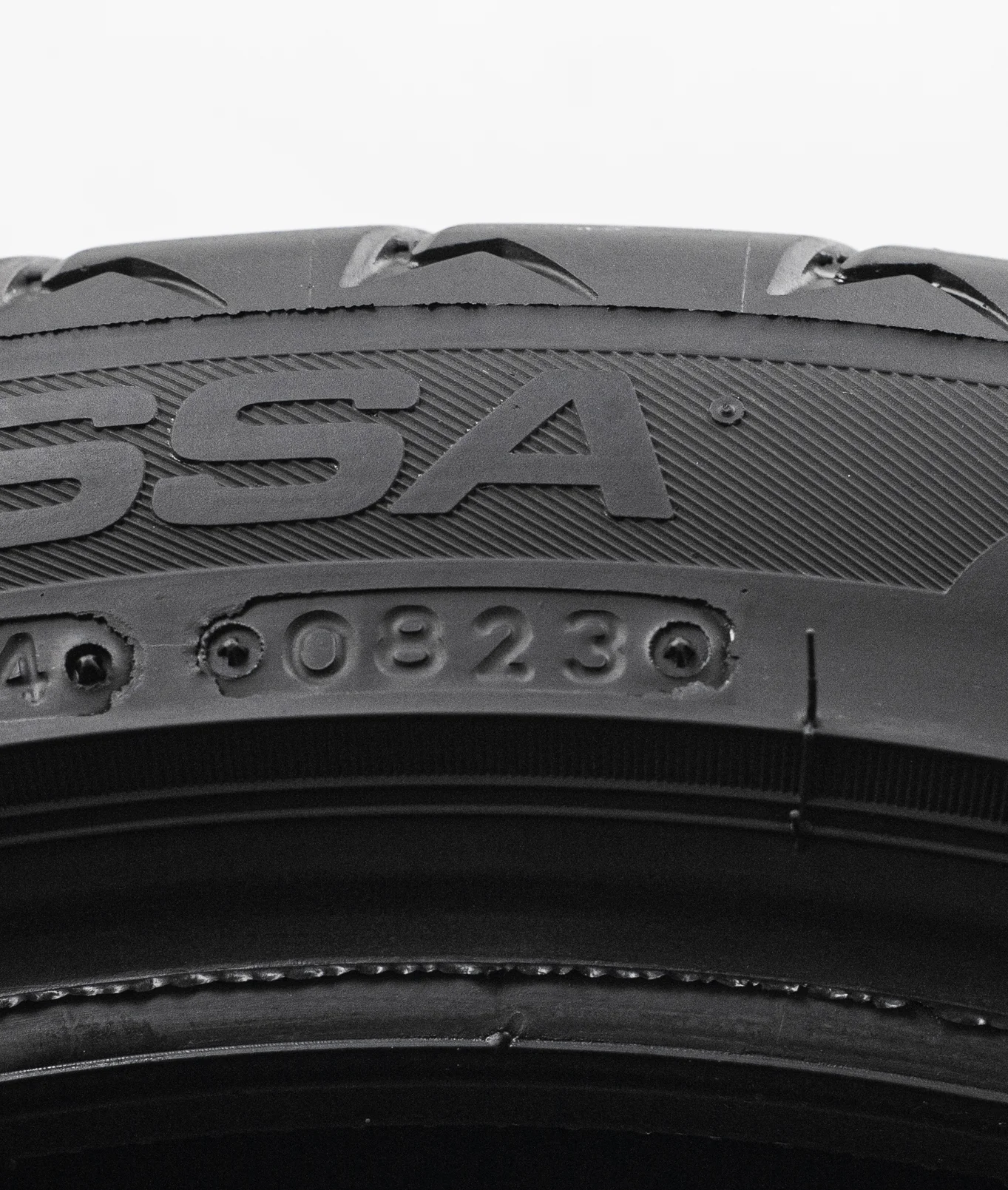 Lassa Driveways Sport+ 245/40 R19 98Y - миниатюра 9