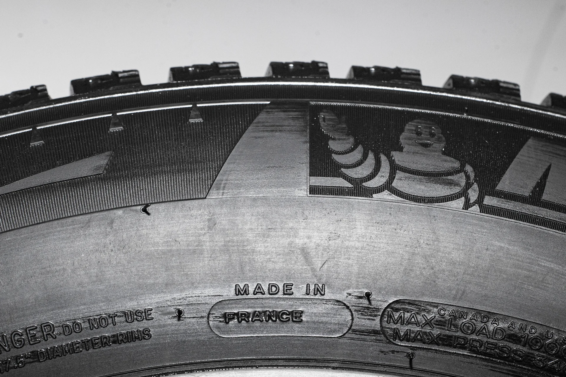 Michelin Latitude X-Ice North LXIN2 235/65 R17 108T - миниатюра 8