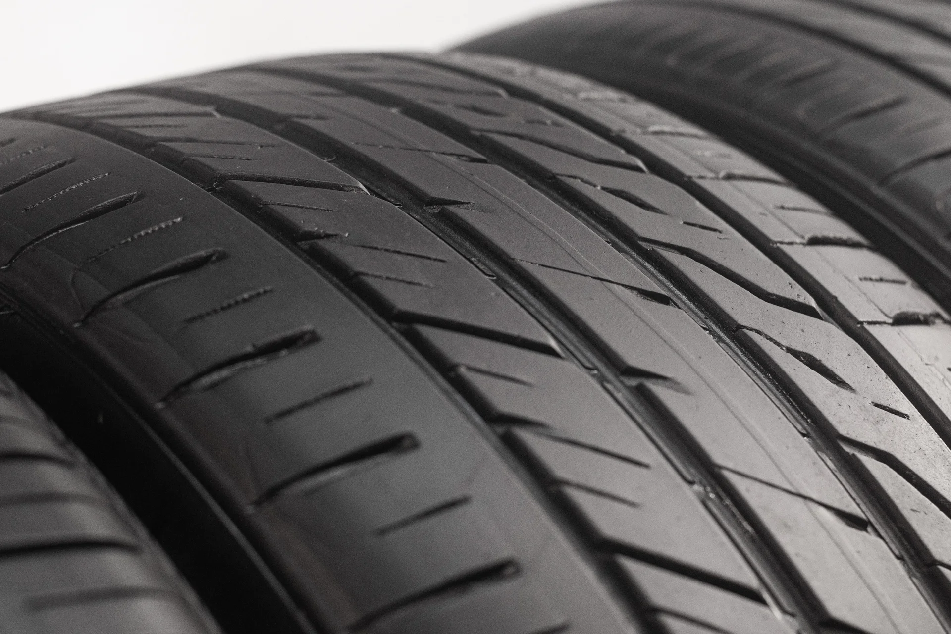 Landsail LS588 245/45 R19 102Y + 275/40 R19 101Y - миниатюра 4