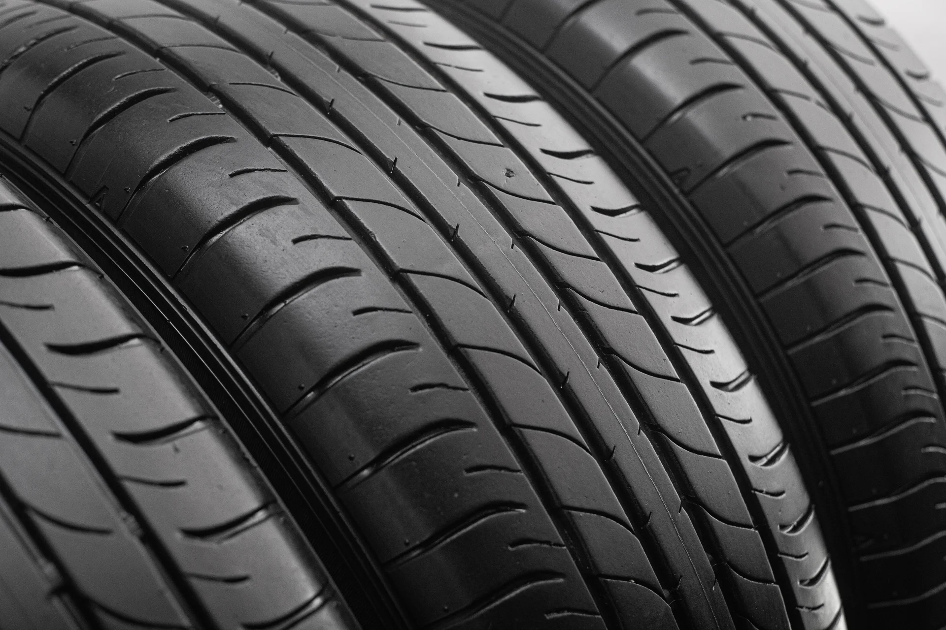 Dunlop Sp Sport Maxx 050 235/65 R18 106V - миниатюра 3