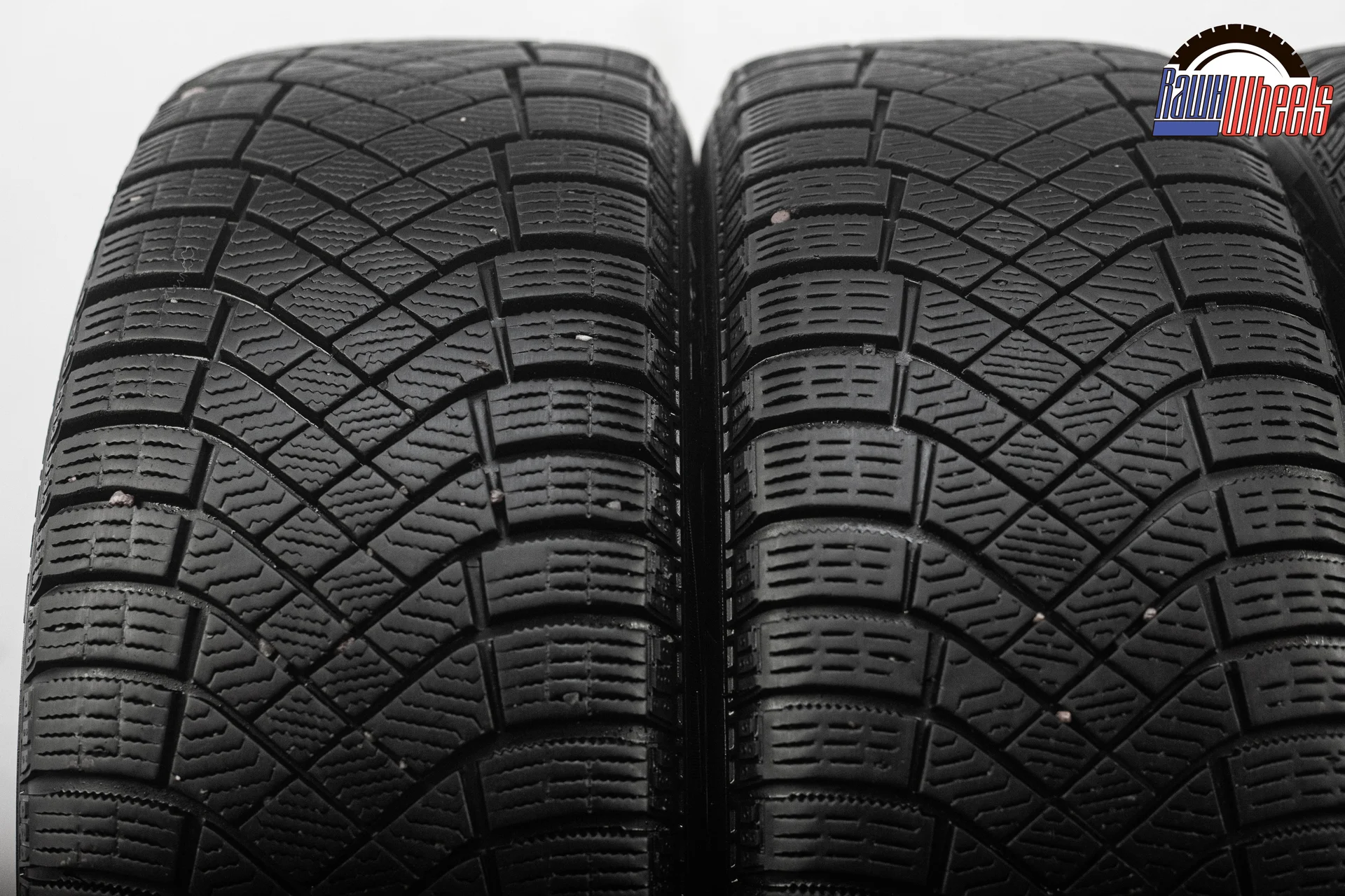 Pirelli Winter Ice Zero Friction 205/55 R16 94T - миниатюра 4