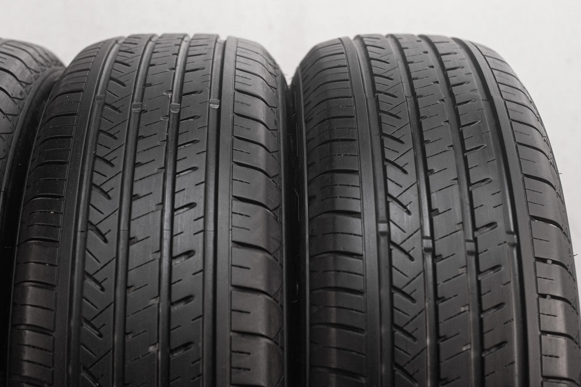 Atlas Batman A50 225/60 R18 100H - миниатюра 4