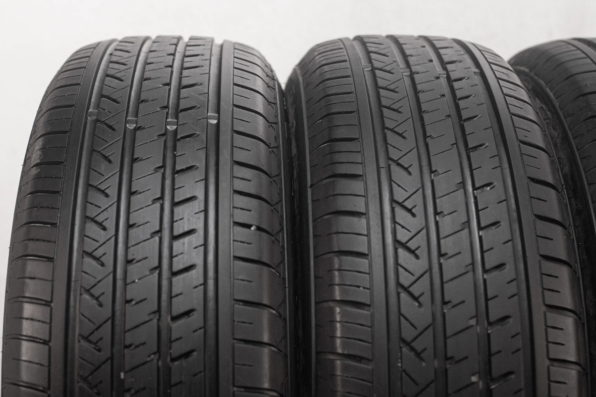 Atlas Batman A50 225/60 R18 100H - миниатюра 5