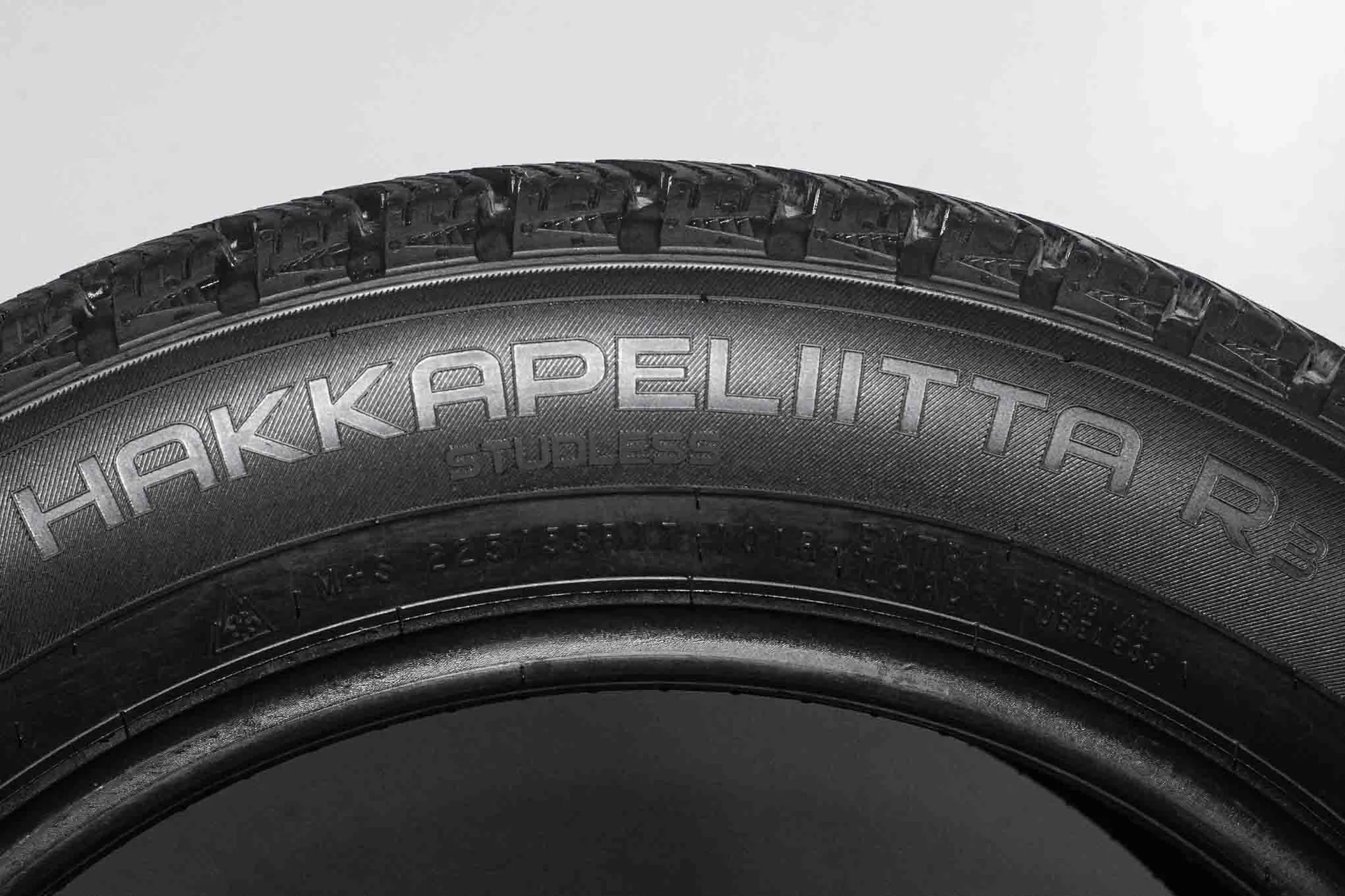 Nokian Hakkapeliitta R3 225/55 R17 101R XL - миниатюра 10