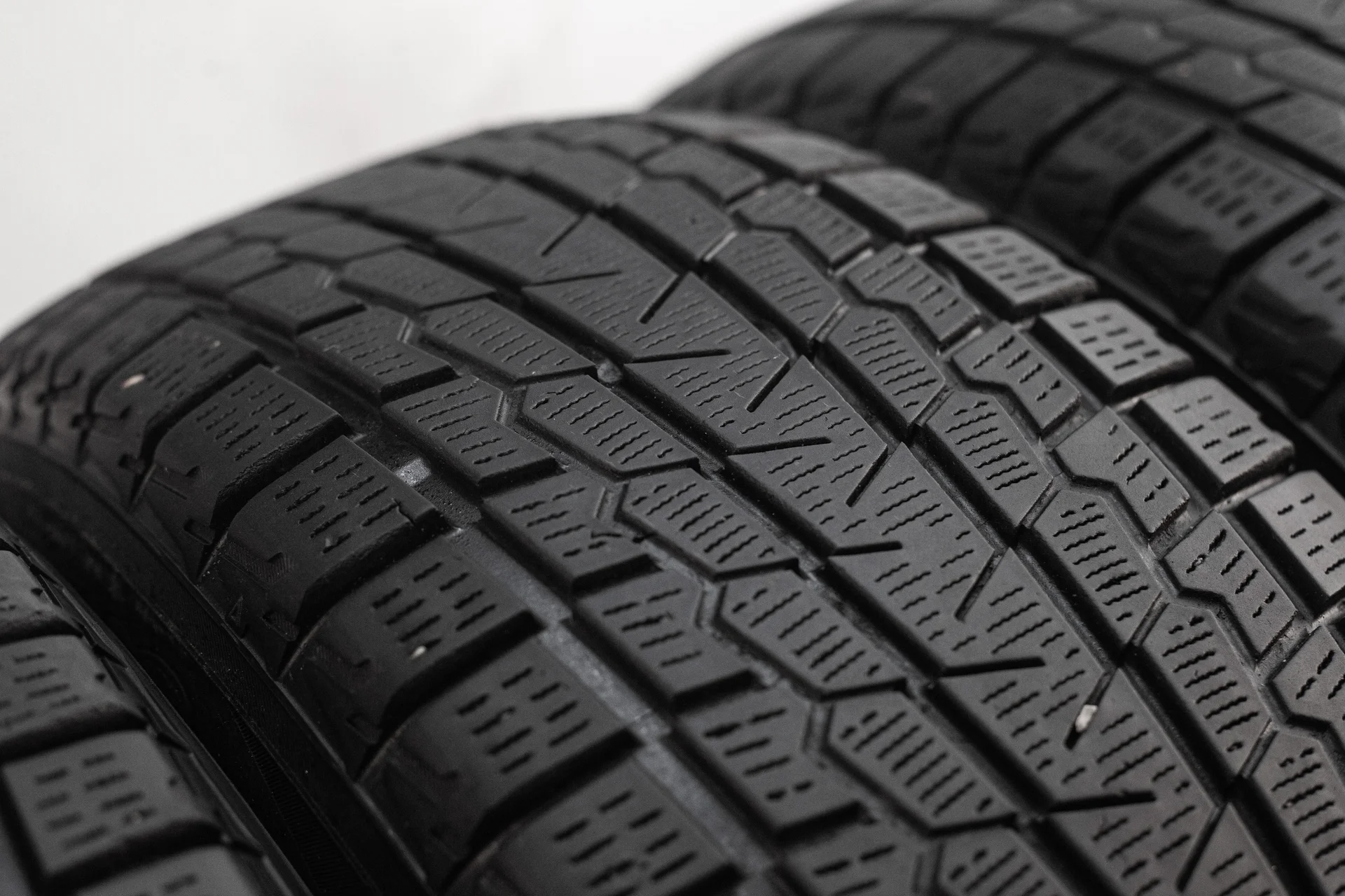 [3] Yokohama Ice Guard SUV G075 235/65 R18 106Q - миниатюра 3