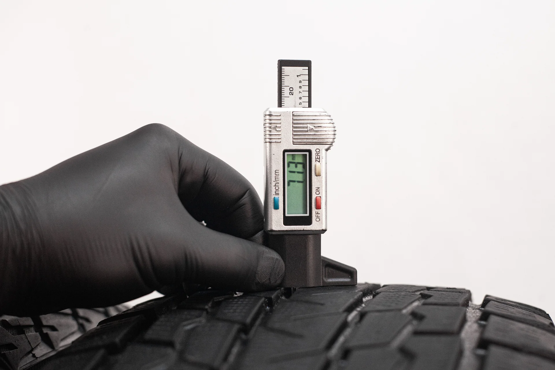 [3] Yokohama Ice Guard SUV G075 235/65 R18 106Q - миниатюра 5