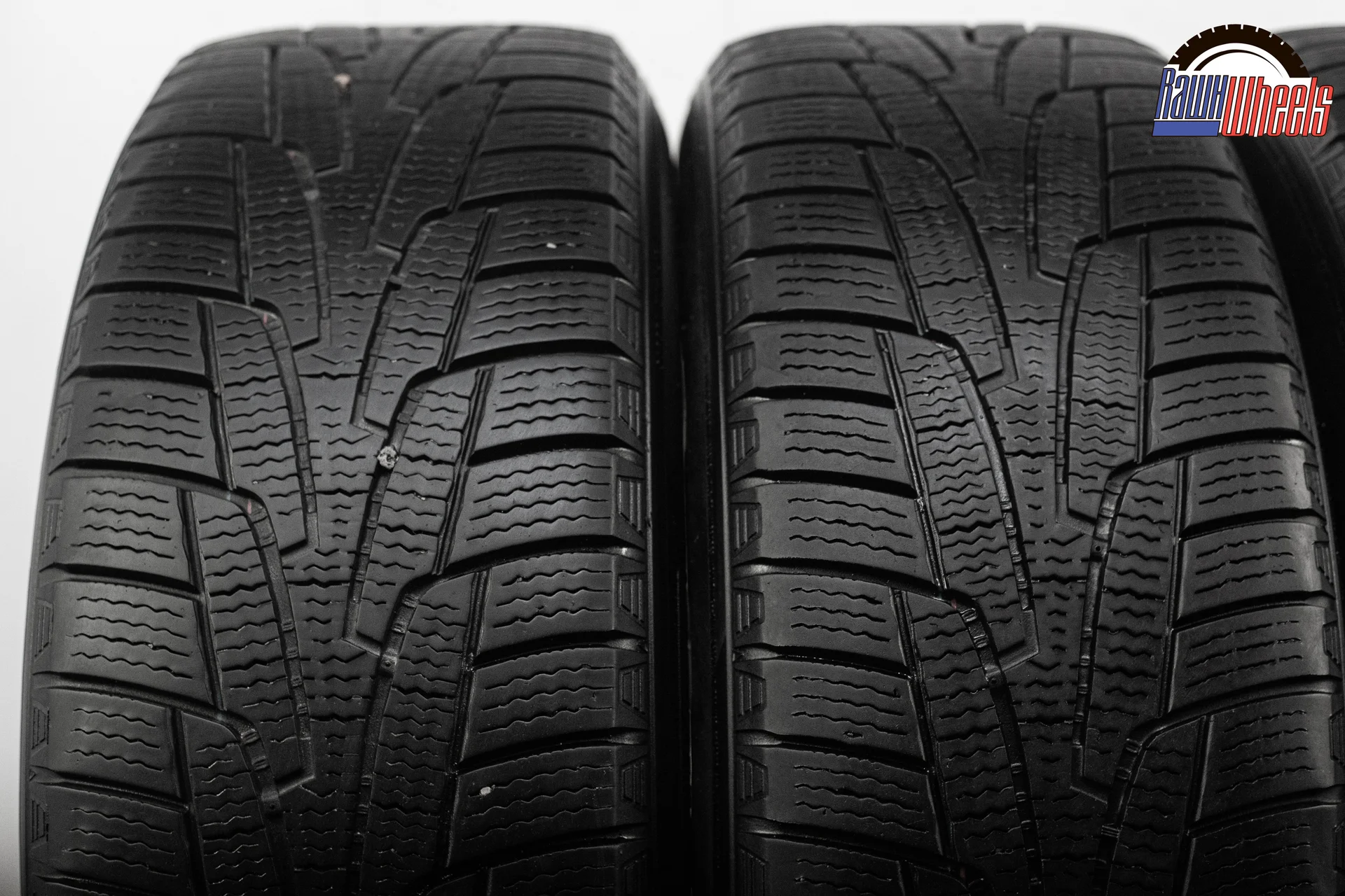 Kumho I'Zen KW31 235/60 R18 107R XL - миниатюра 4