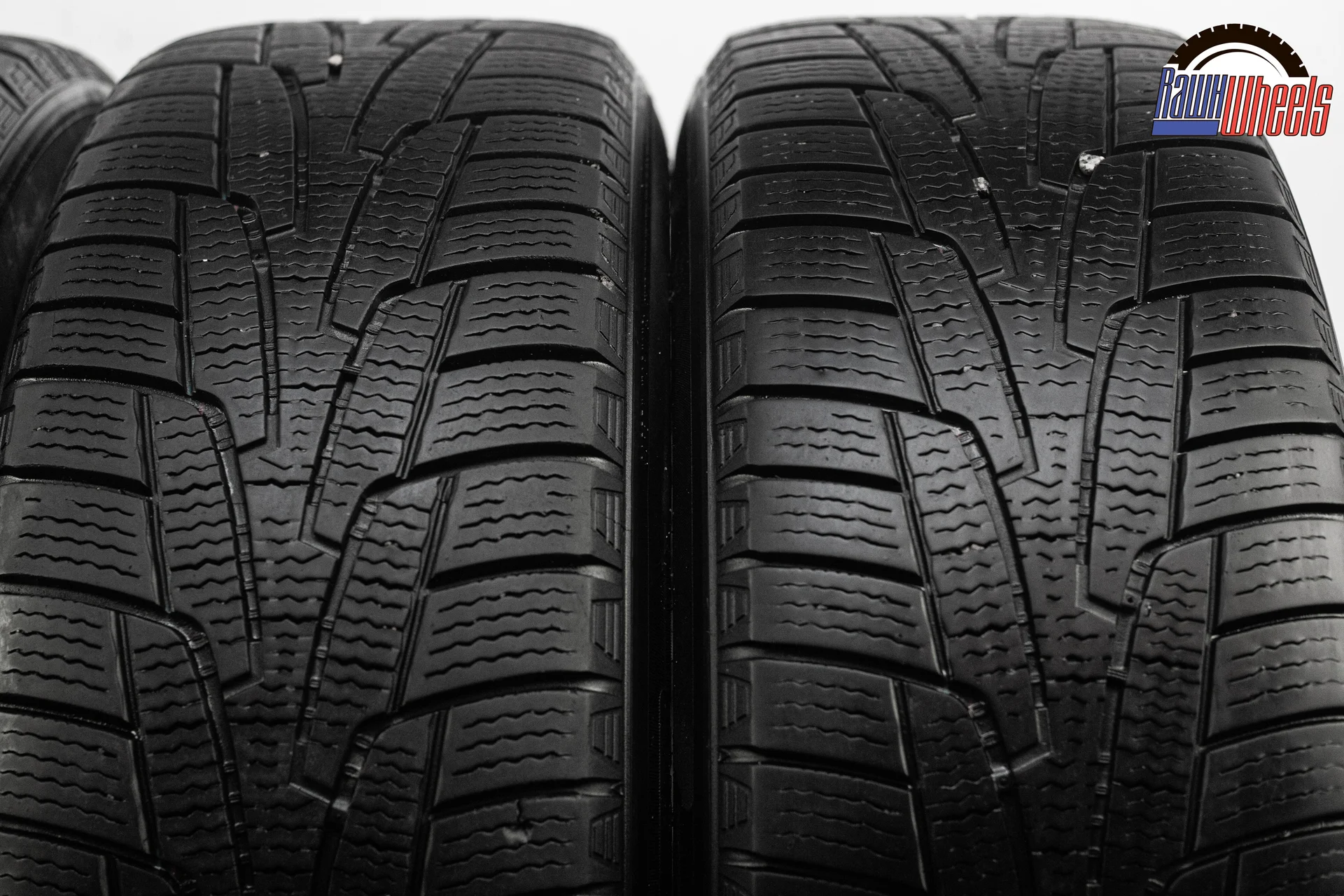 Kumho I'Zen KW31 235/60 R18 107R XL - миниатюра 5