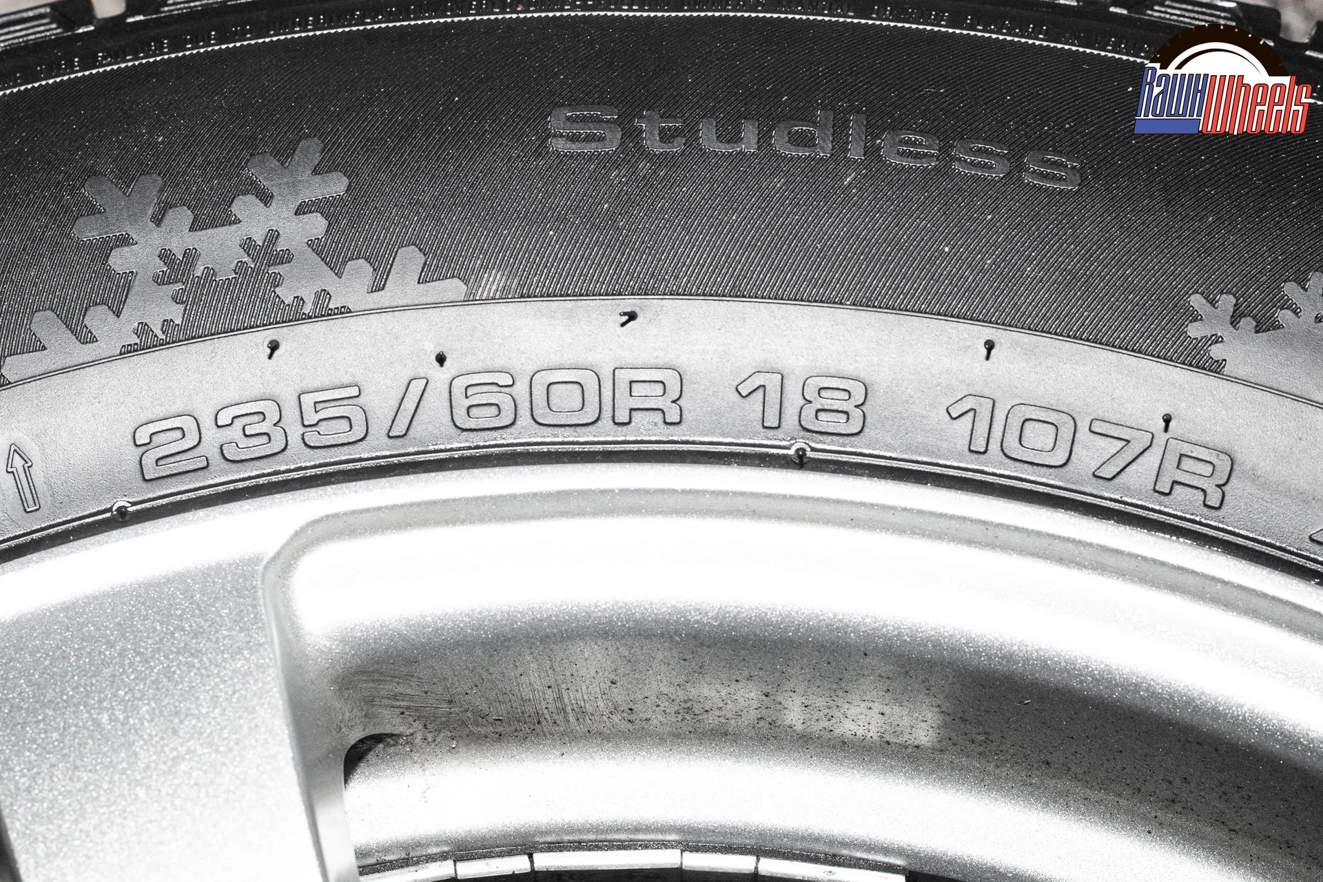 Kumho I'Zen KW31 235/60 R18 107R XL - миниатюра 6