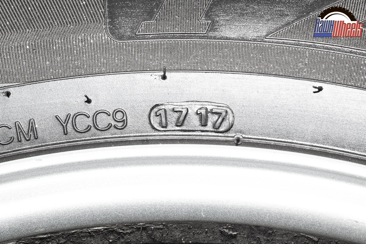 Kumho I'Zen KW31 235/60 R18 107R XL - миниатюра 7