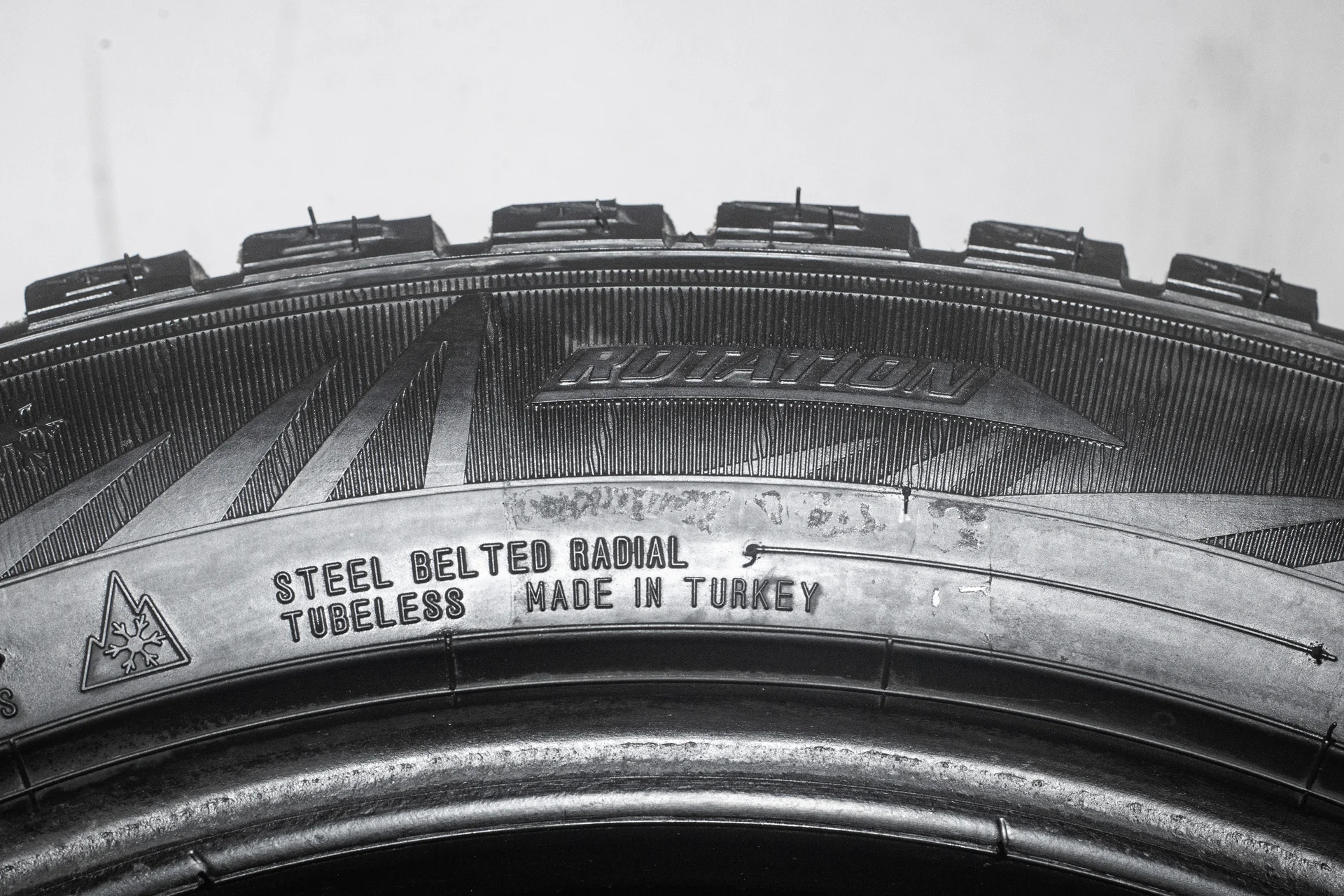 Dunlop SP Winter Ice 02 225/55 R17 101T - миниатюра 10
