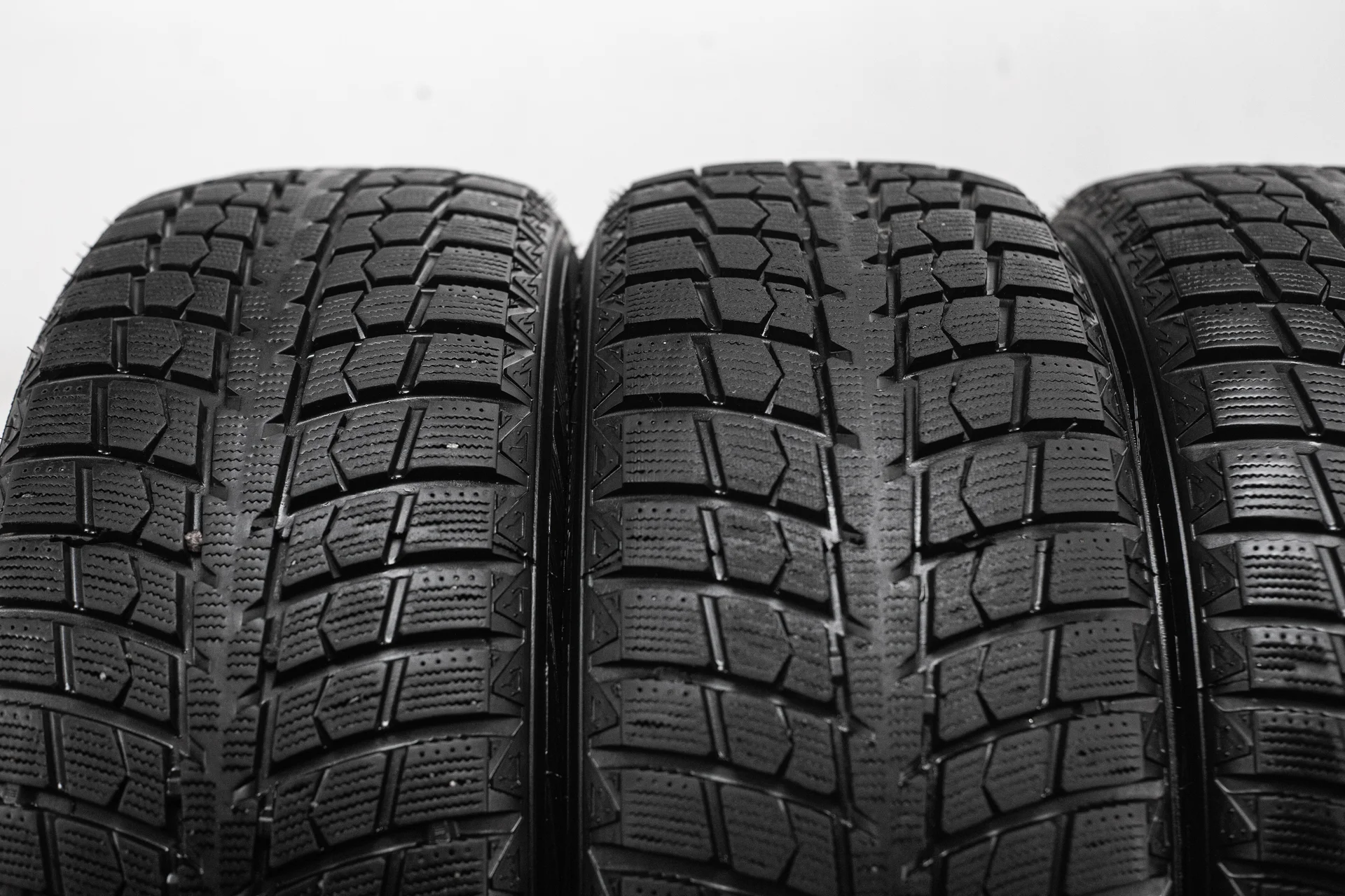 LingLong Green-Max Winter Ice I-15 SUV 225/55 R18 98T - миниатюра 5