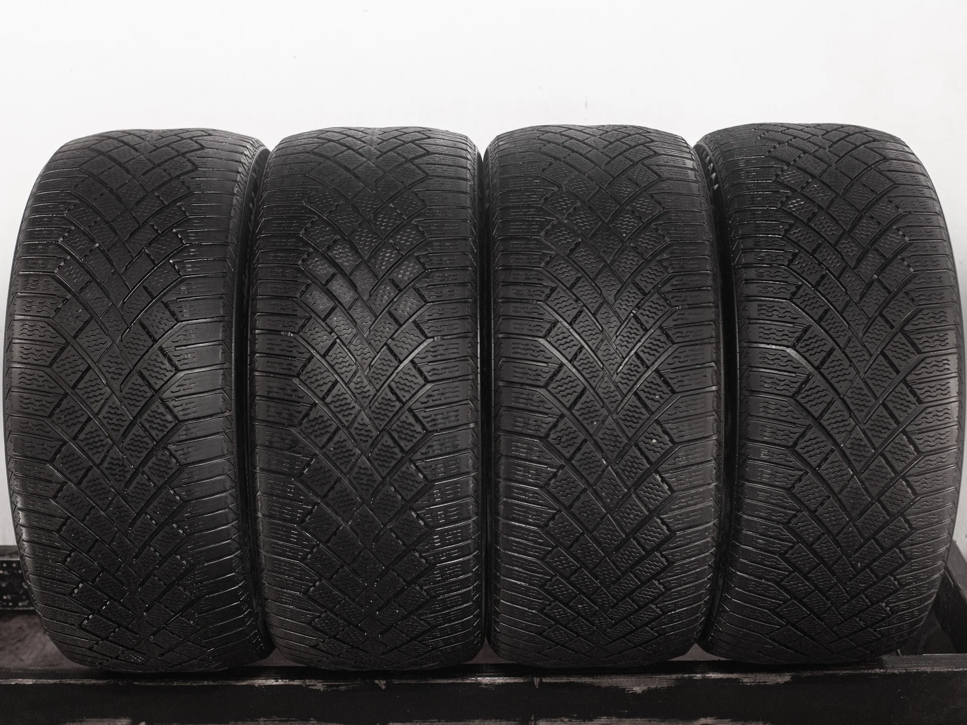 Continental VikingContact 7 265/45 R20 108T - изображение 1