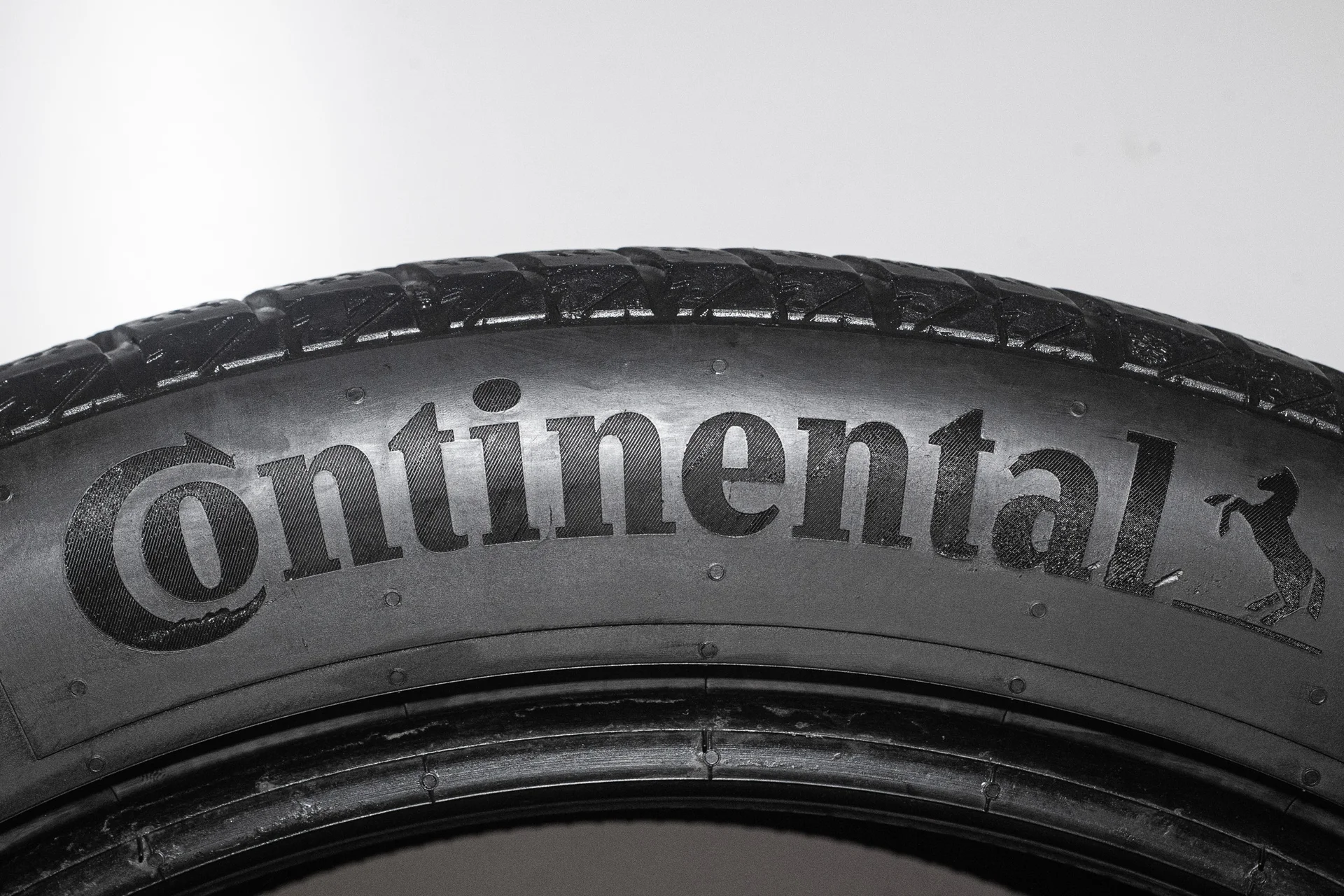 Continental VikingContact 7 265/45 R20 108T - миниатюра 6