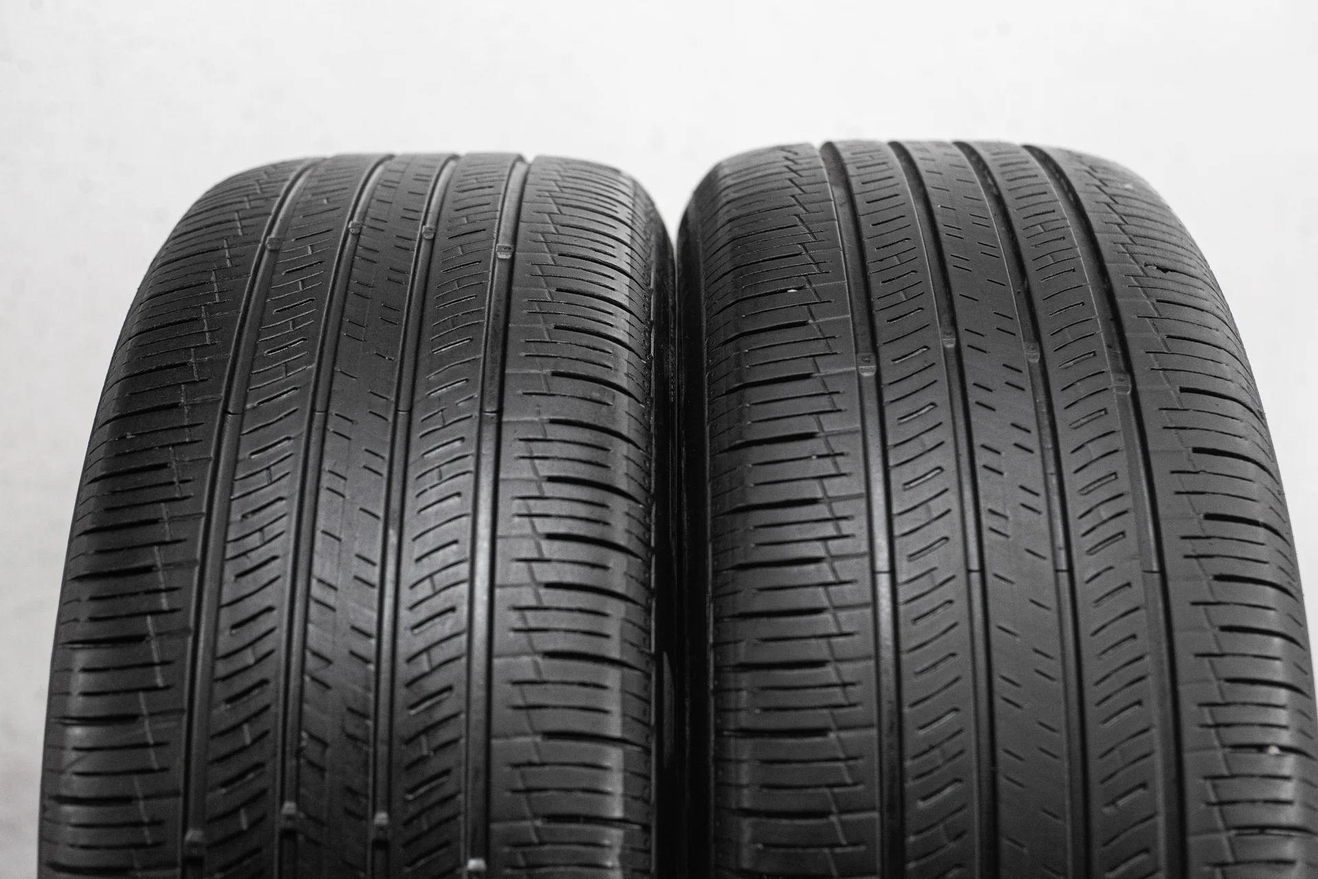 Nexen Roadian GTX 235/55 R19 101H - миниатюра 5