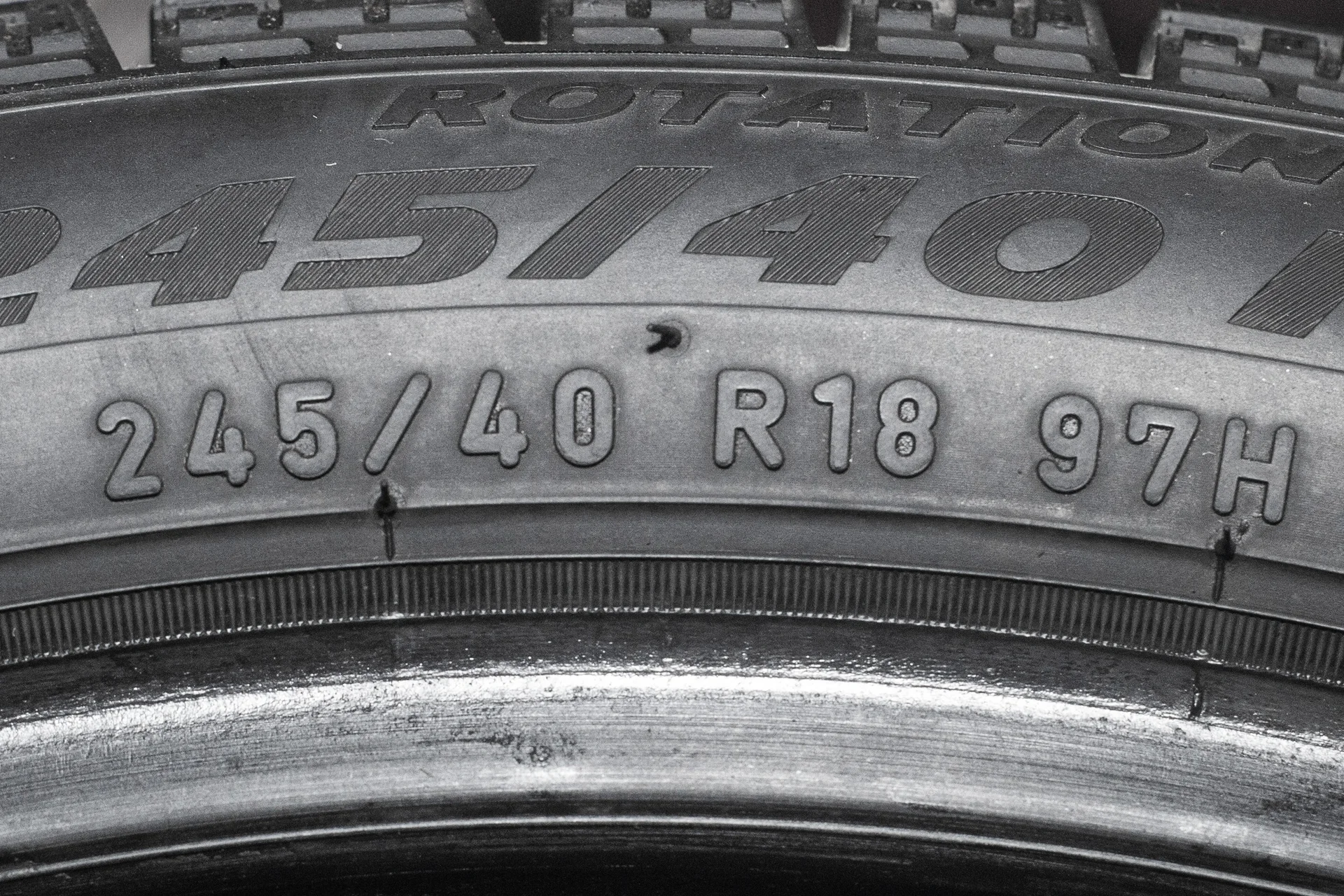 Pirelli Ice Zero FR 245/40 R18 97H XL - миниатюра 7