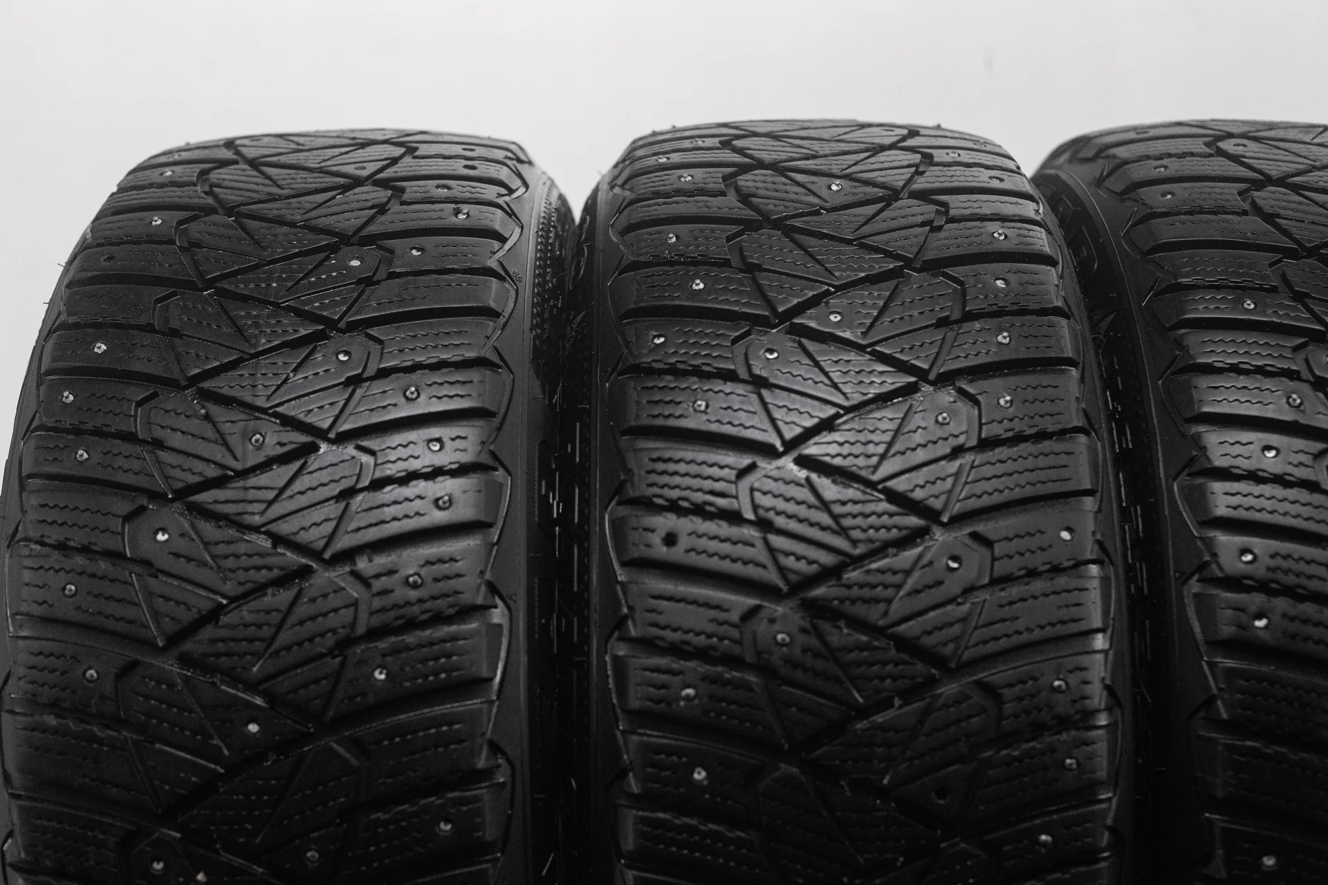 Goodyear UltraGrip 600 225/55 R17 101T XL - миниатюра 5