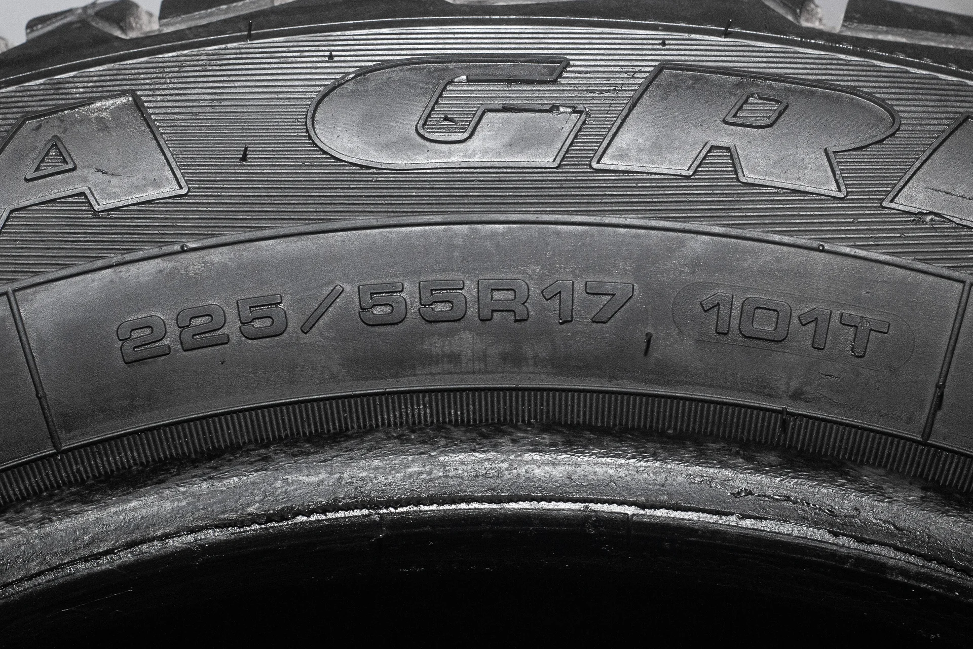Goodyear UltraGrip 600 225/55 R17 101T XL - миниатюра 6